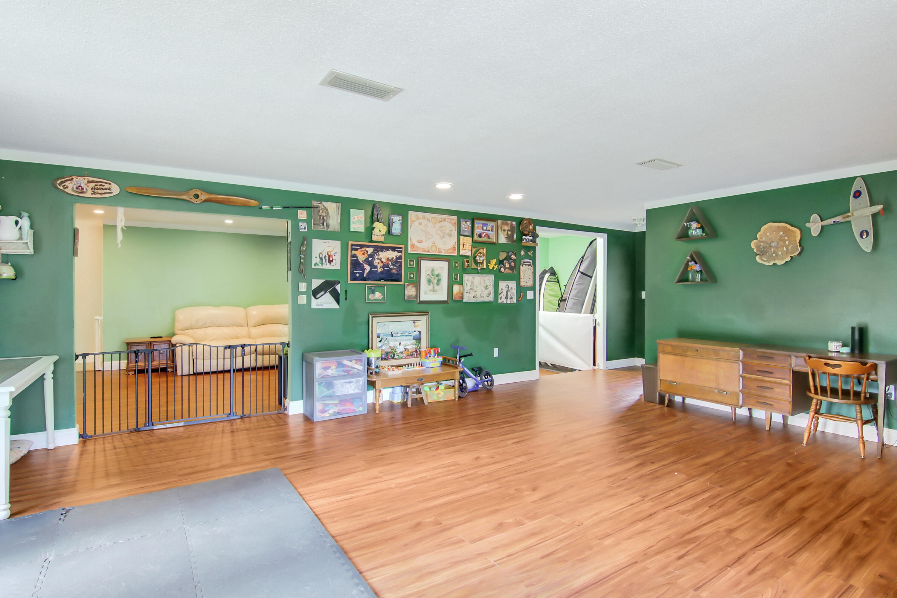 COLONY ESTATES 3RD ADDN - Residential