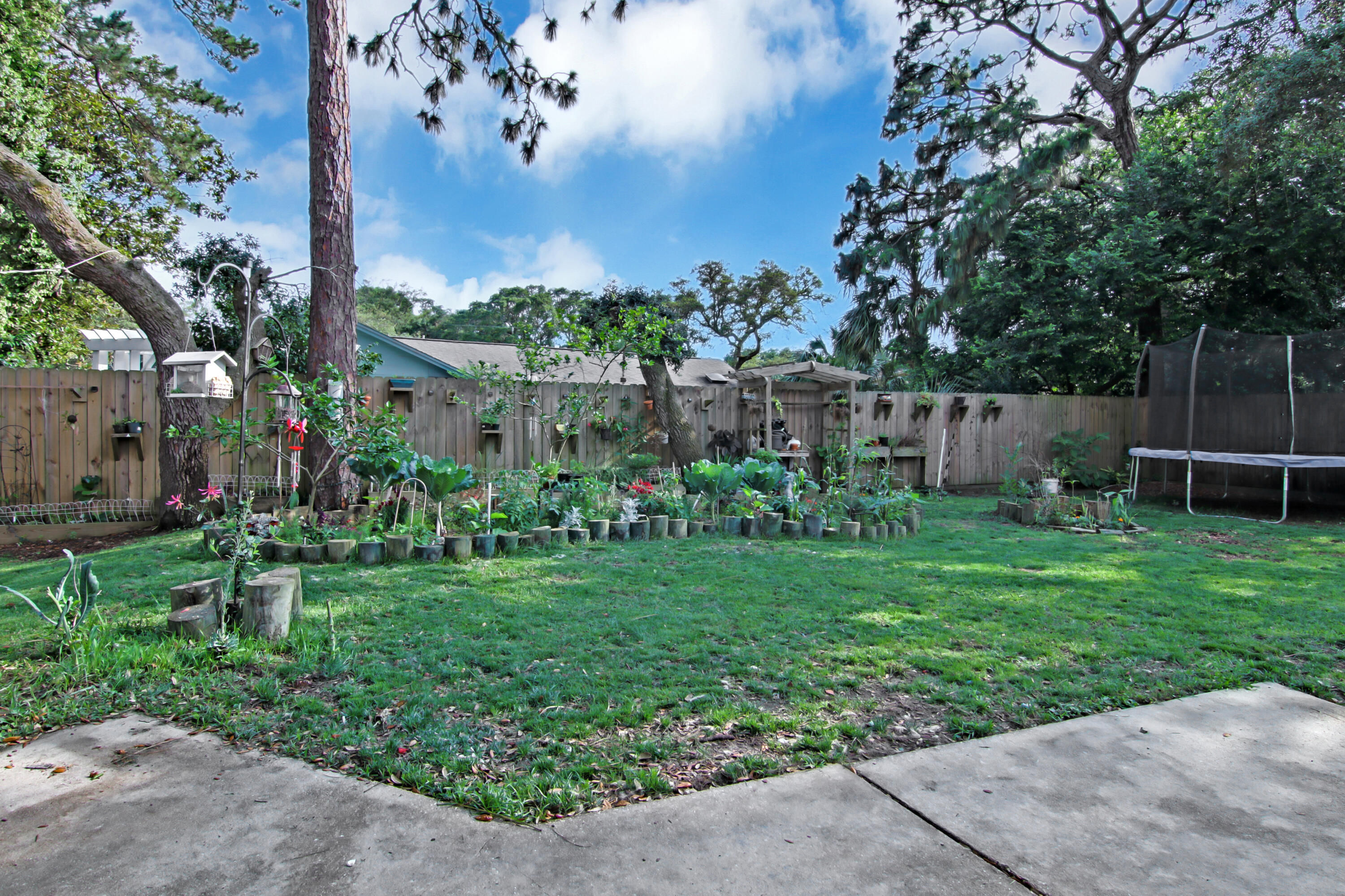 COLONY ESTATES 3RD ADDN - Residential