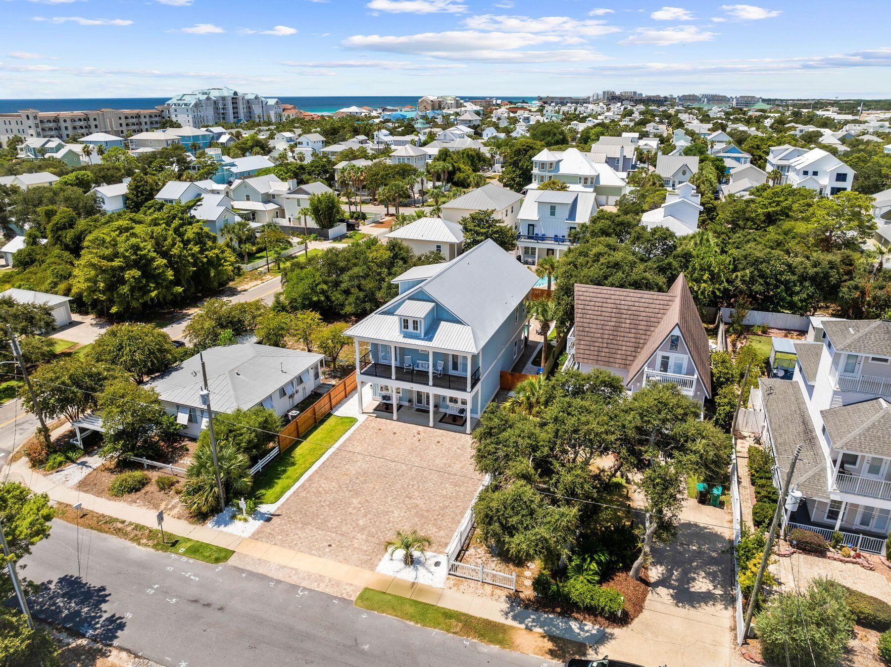 CRYSTAL BEACH - Residential