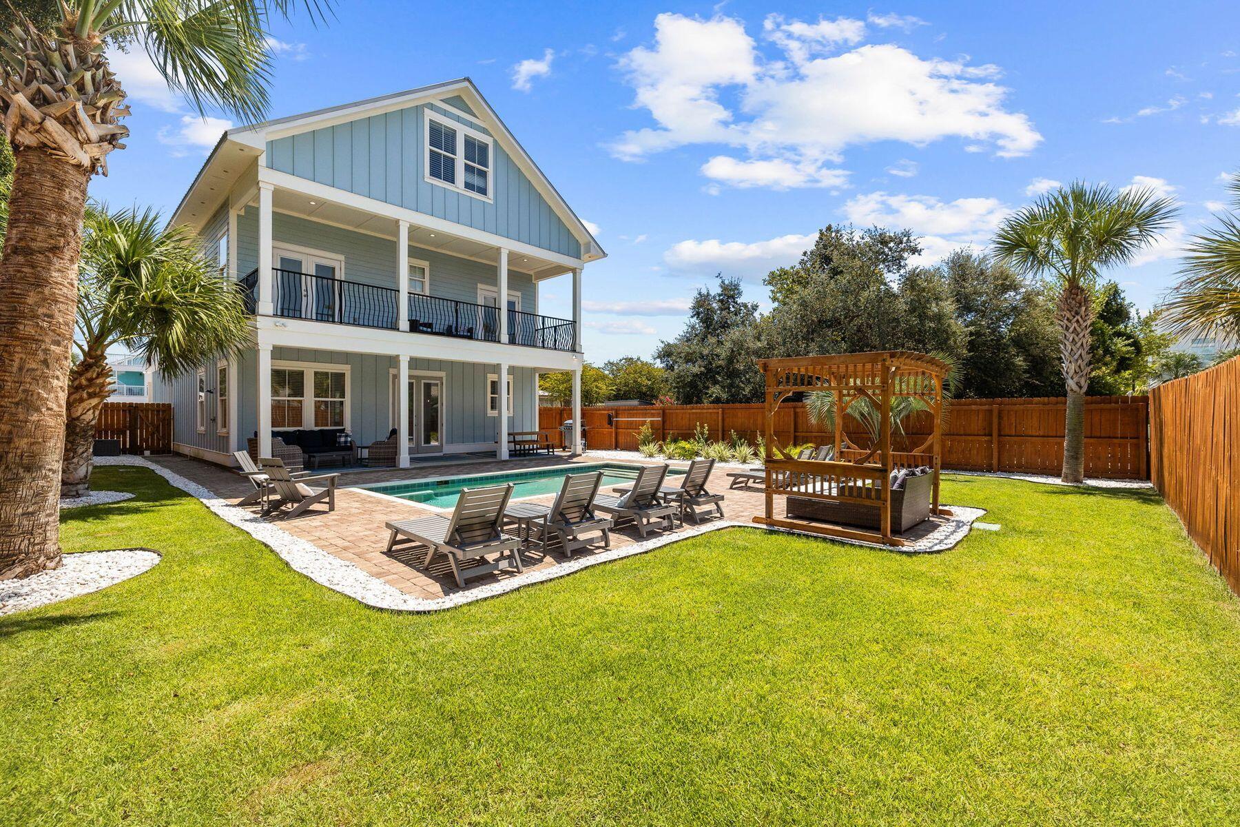 CRYSTAL BEACH - Residential
