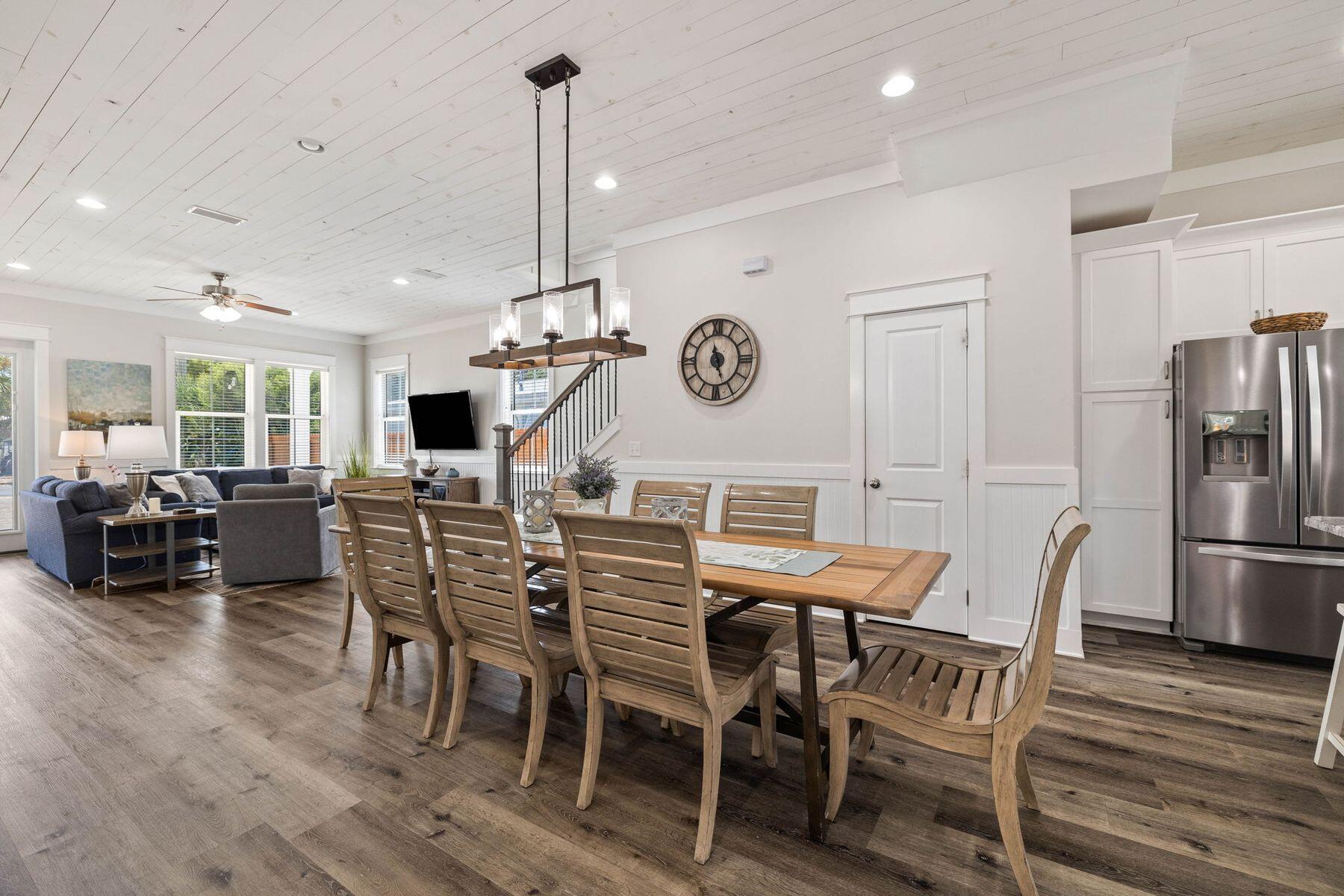 CRYSTAL BEACH - Residential