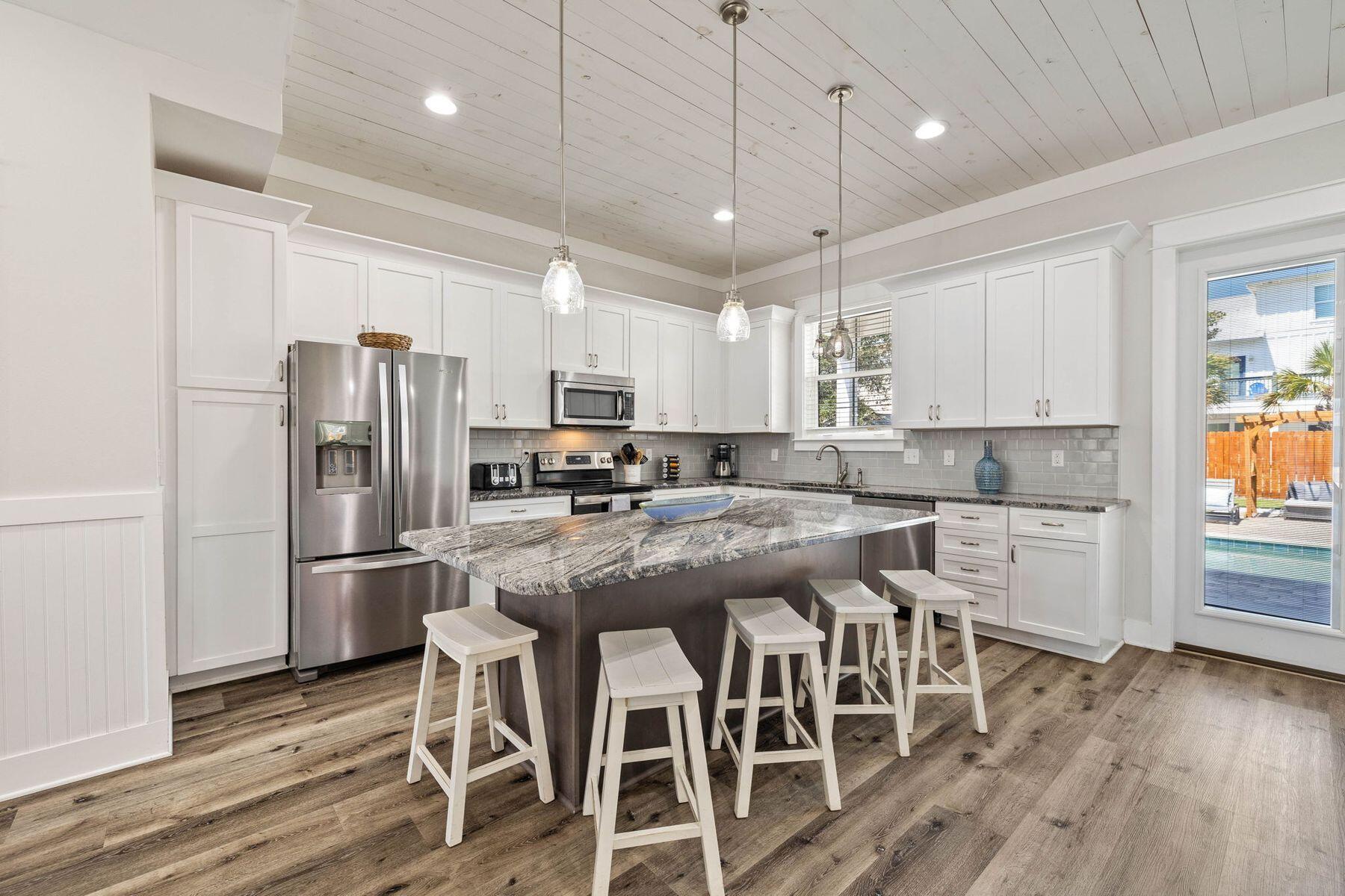 CRYSTAL BEACH - Residential