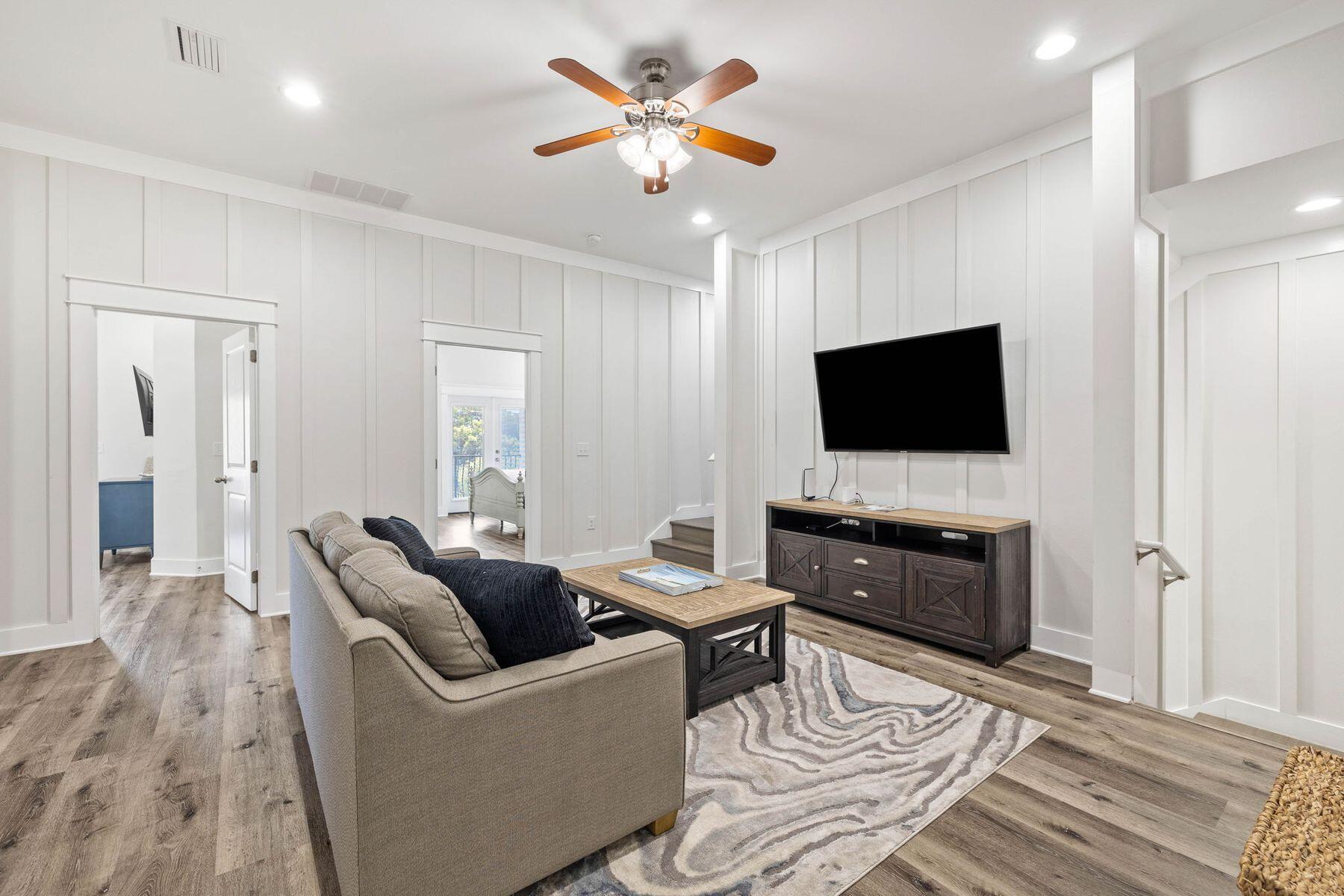 CRYSTAL BEACH - Residential