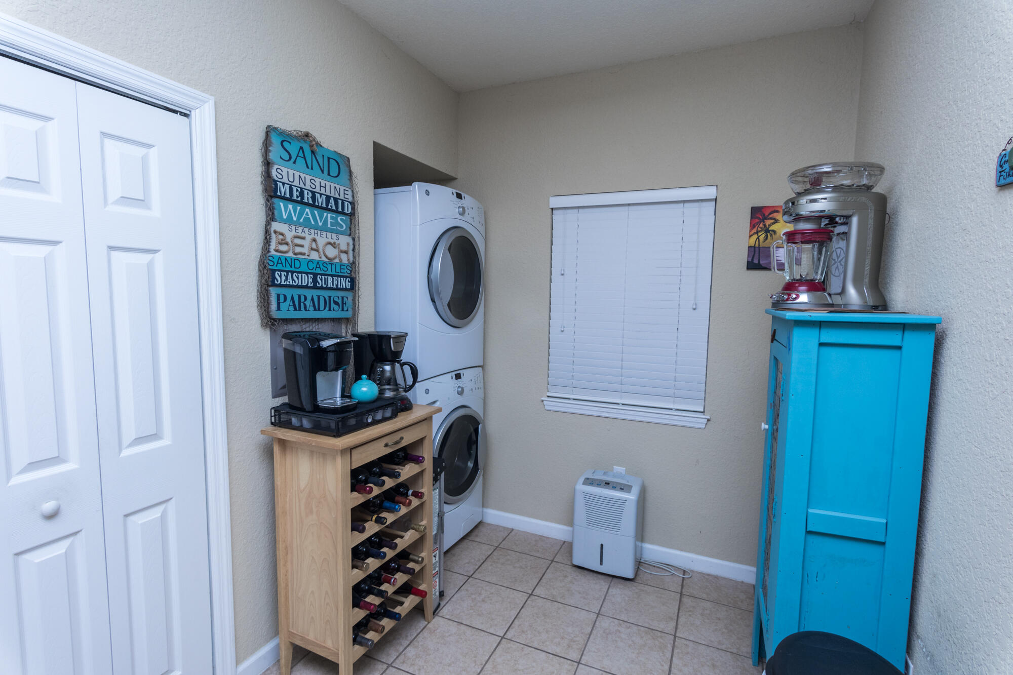 HISBISCUS BY THE BAY - Residential