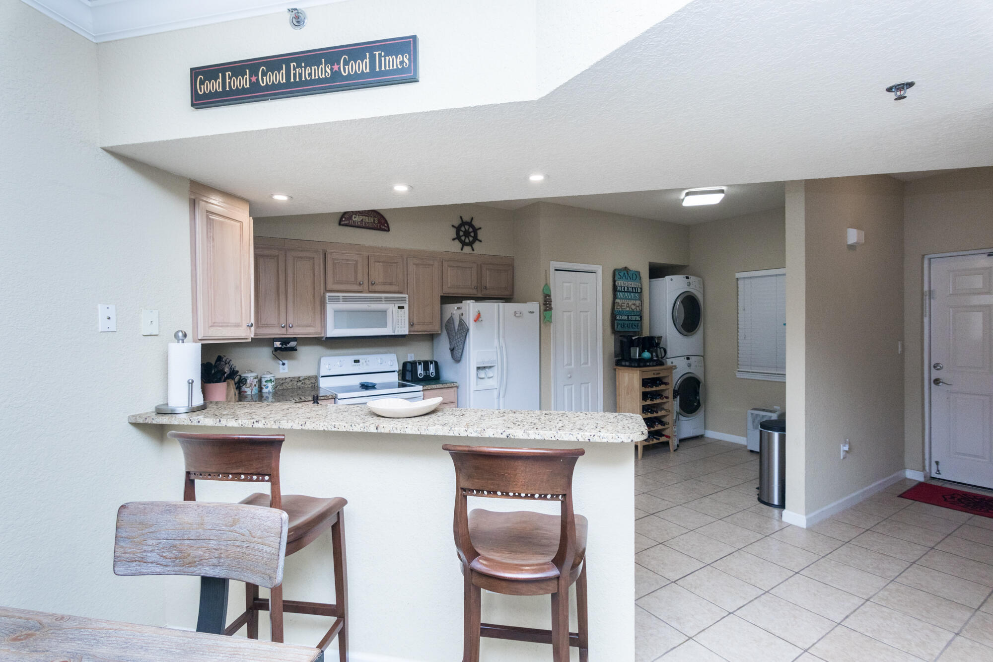 HISBISCUS BY THE BAY - Residential