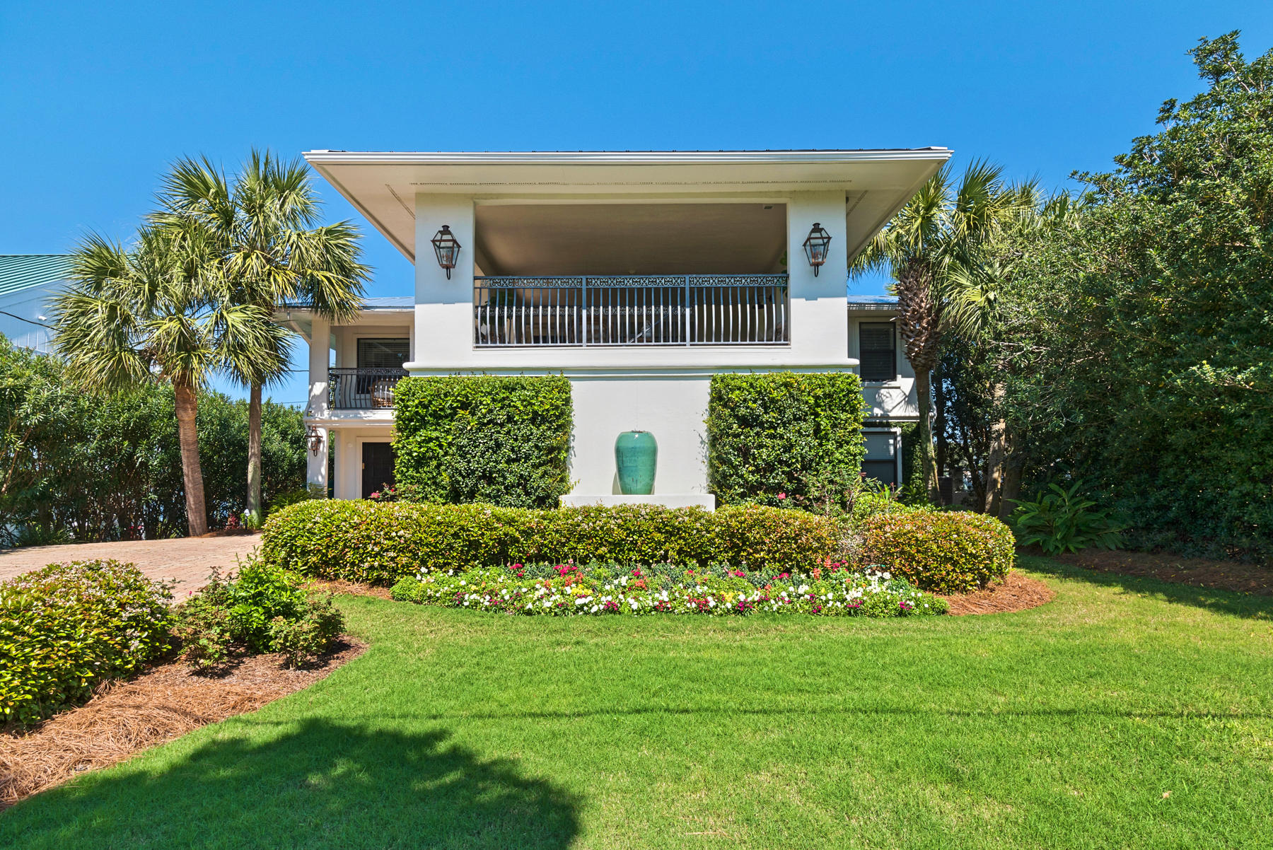 HOLIDAY ISLE - Residential