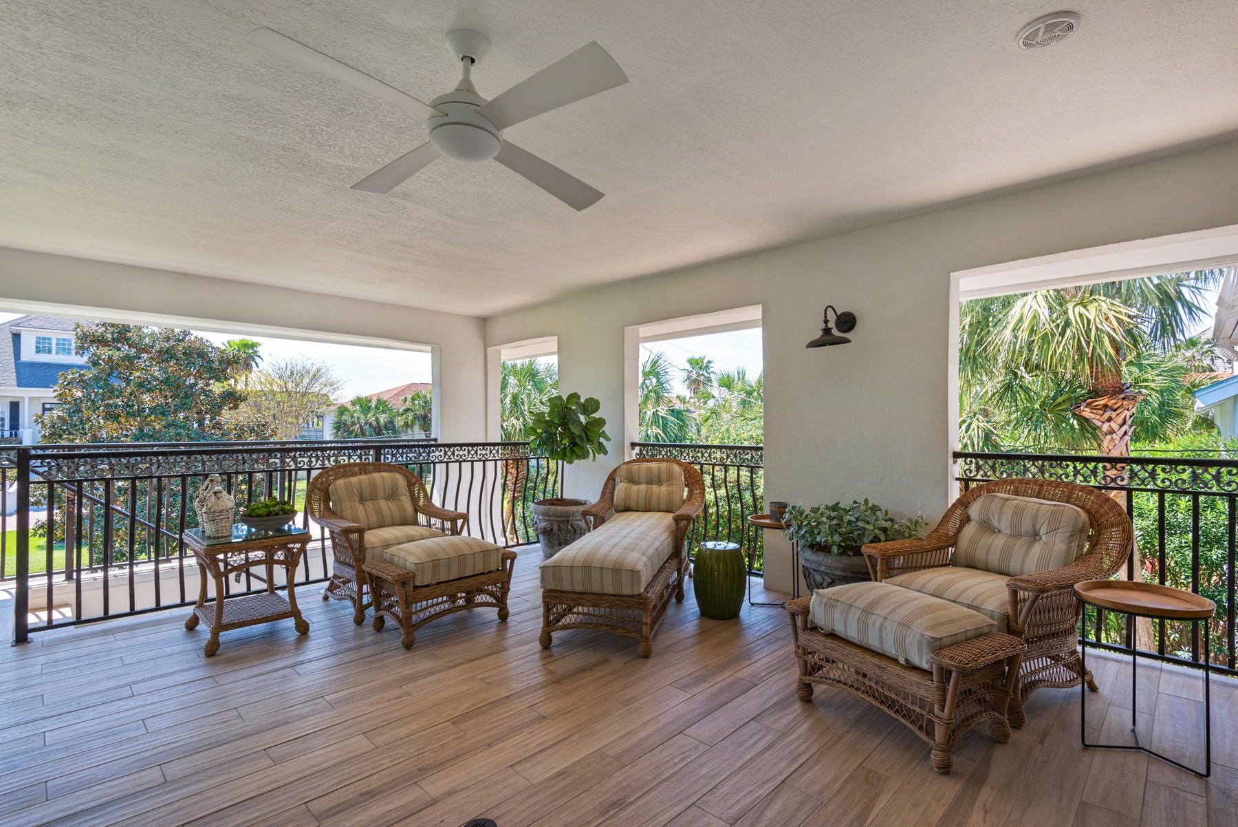 HOLIDAY ISLE - Residential