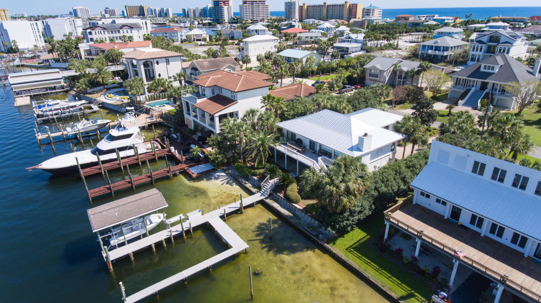 HOLIDAY ISLE - Residential