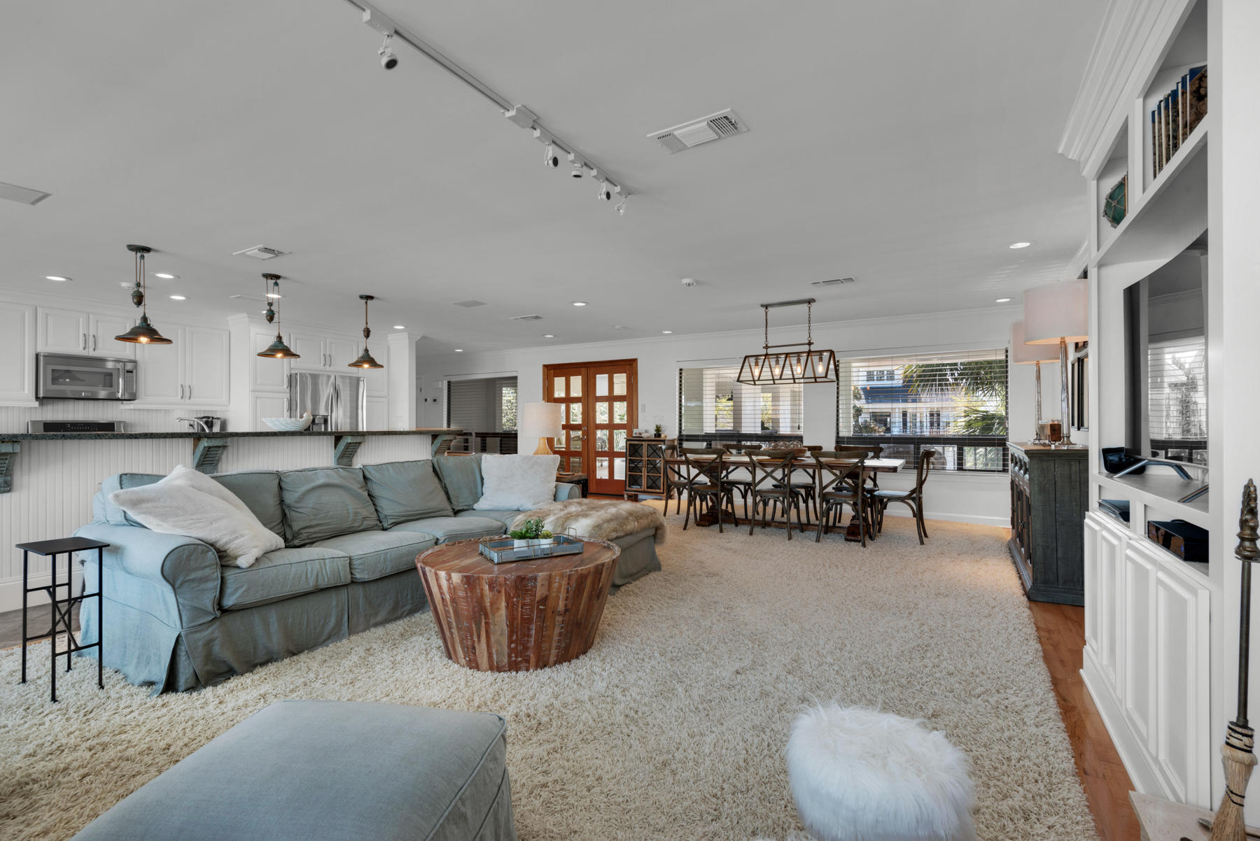 HOLIDAY ISLE - Residential