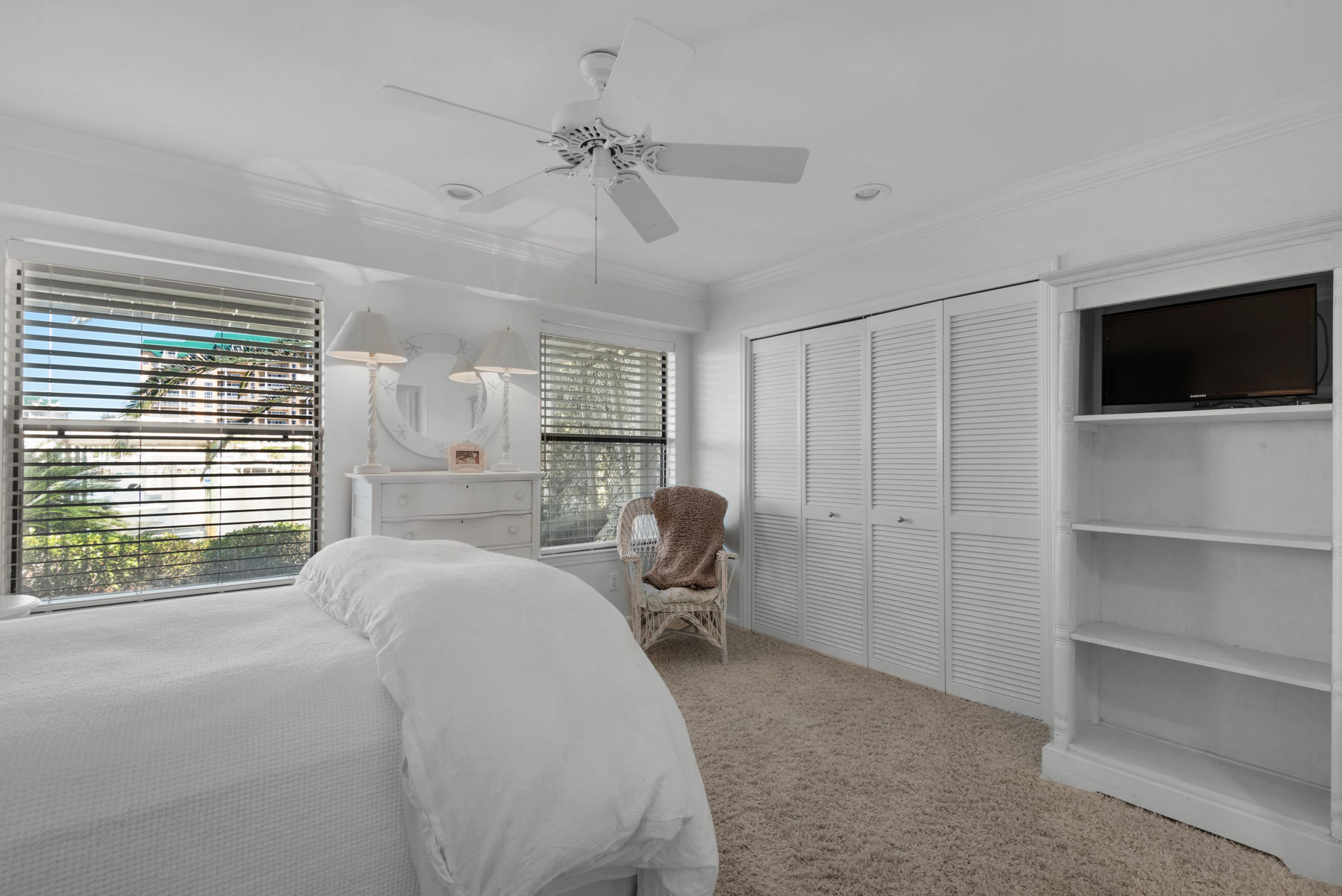 HOLIDAY ISLE - Residential