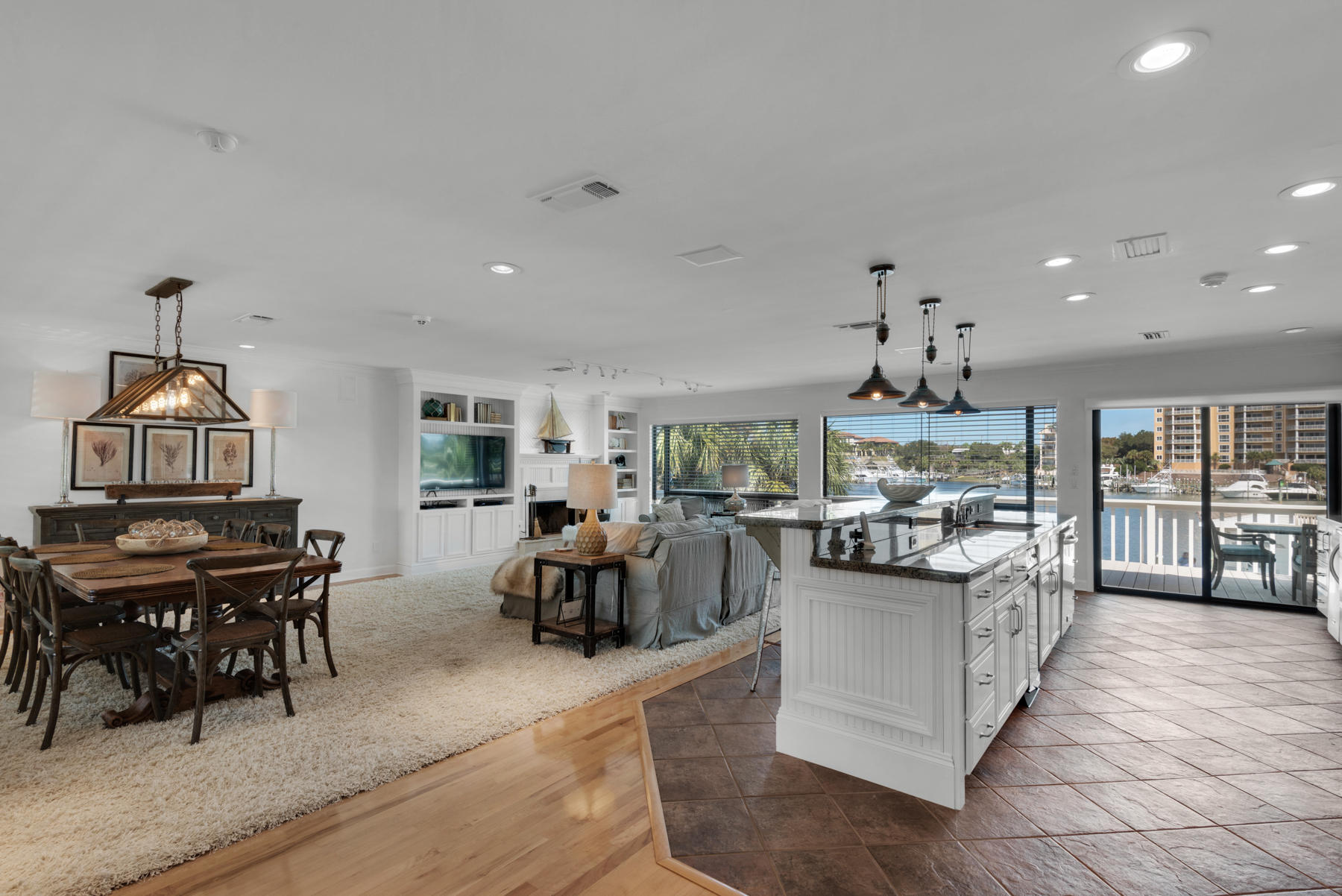 HOLIDAY ISLE - Residential