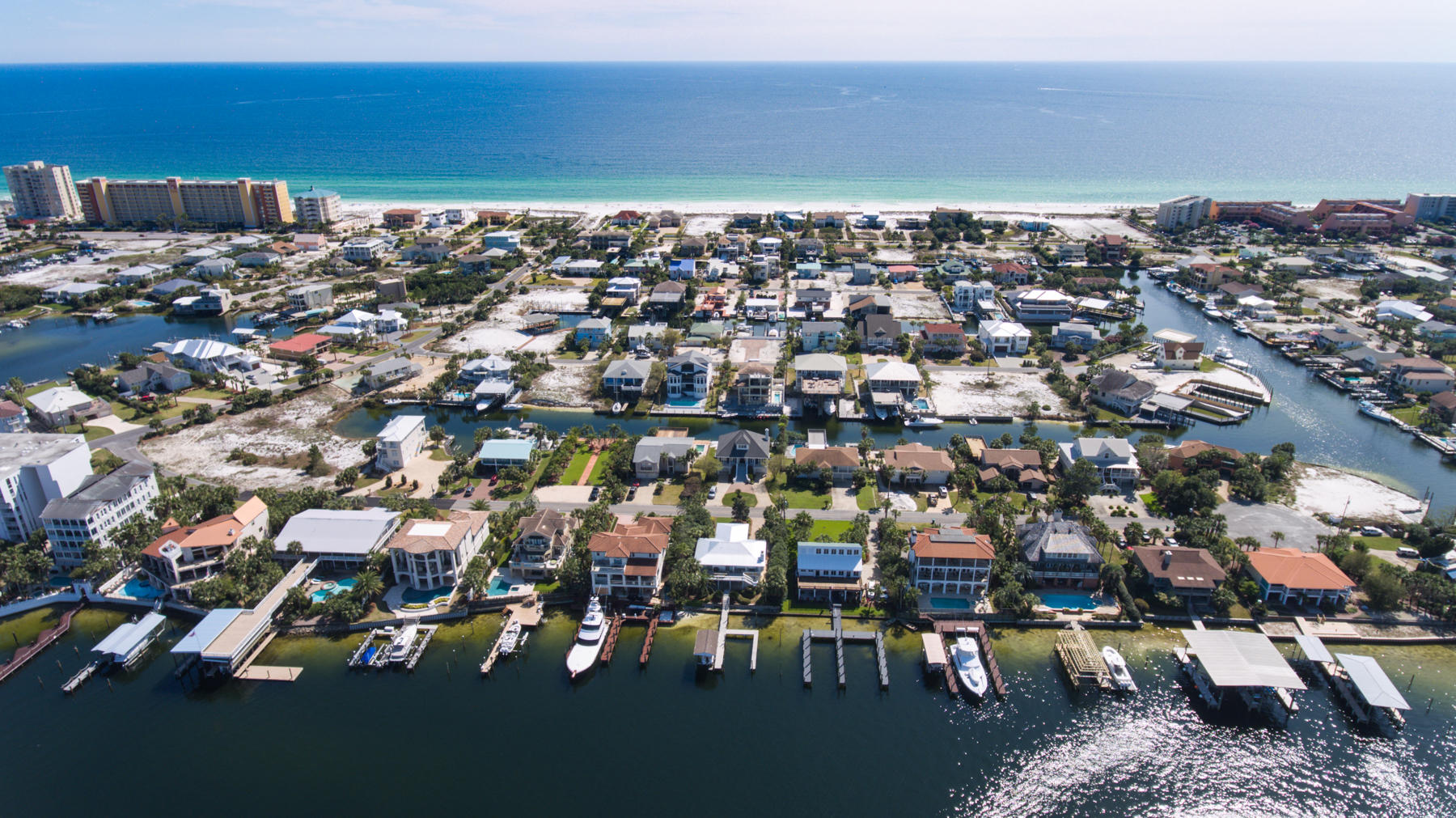 HOLIDAY ISLE - Residential