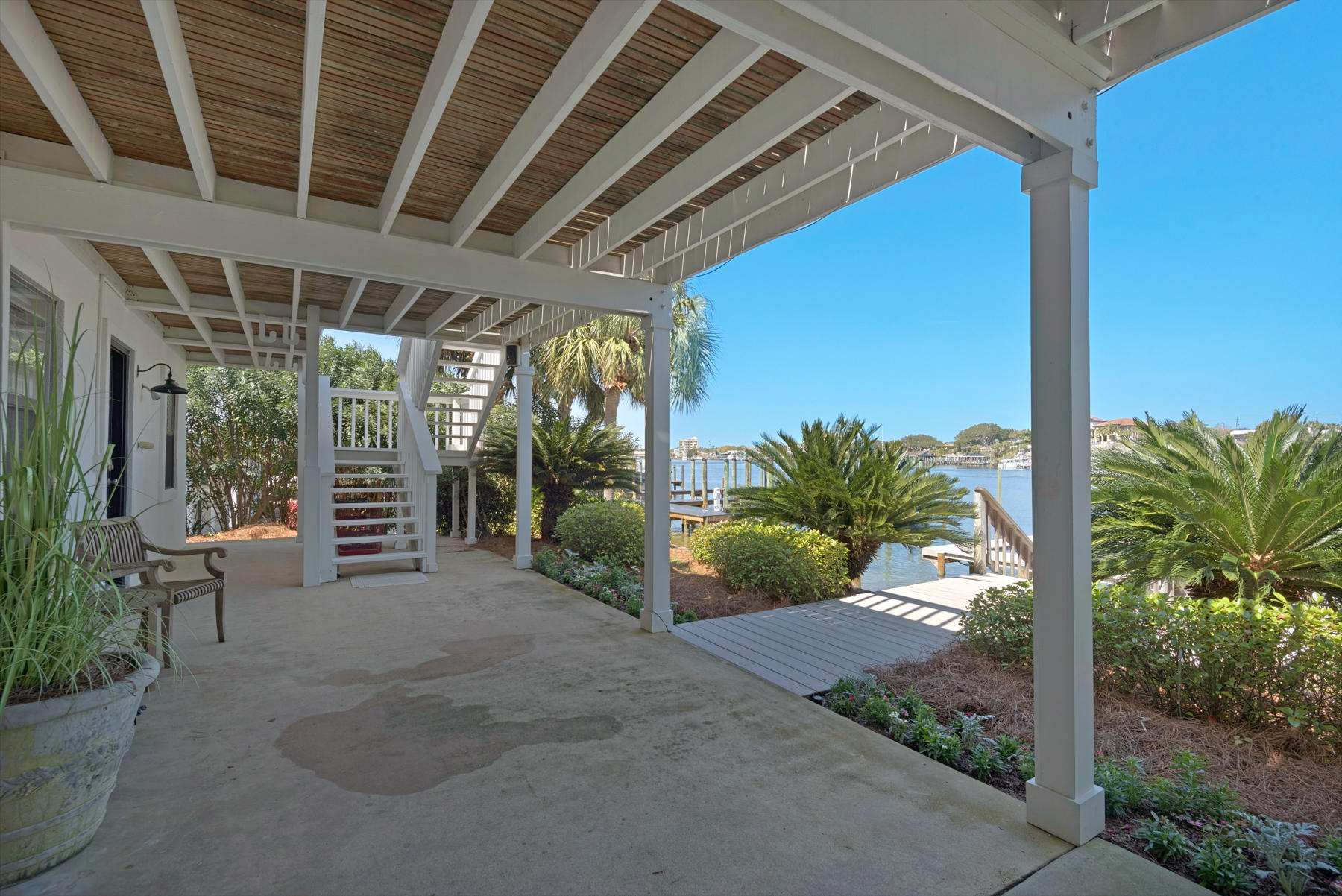 HOLIDAY ISLE - Residential