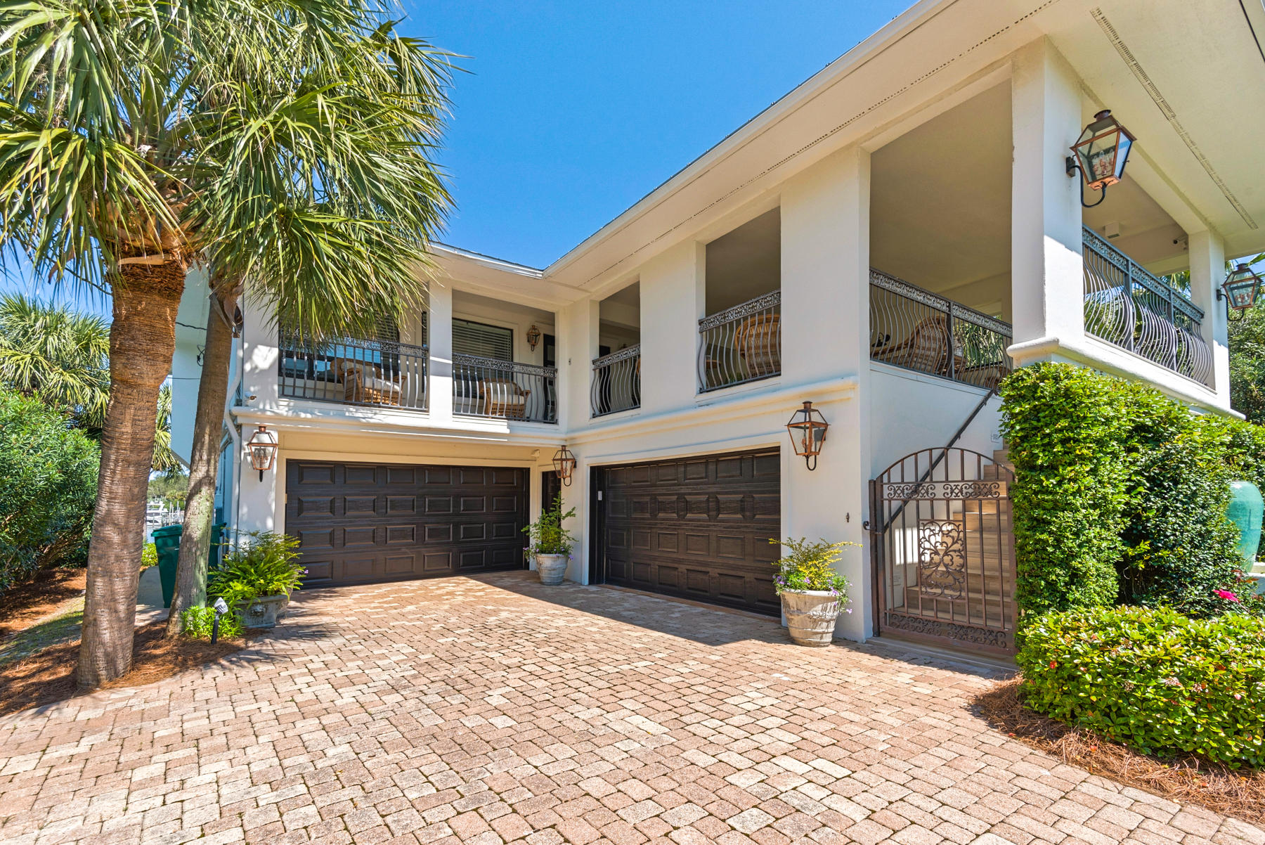 HOLIDAY ISLE - Residential
