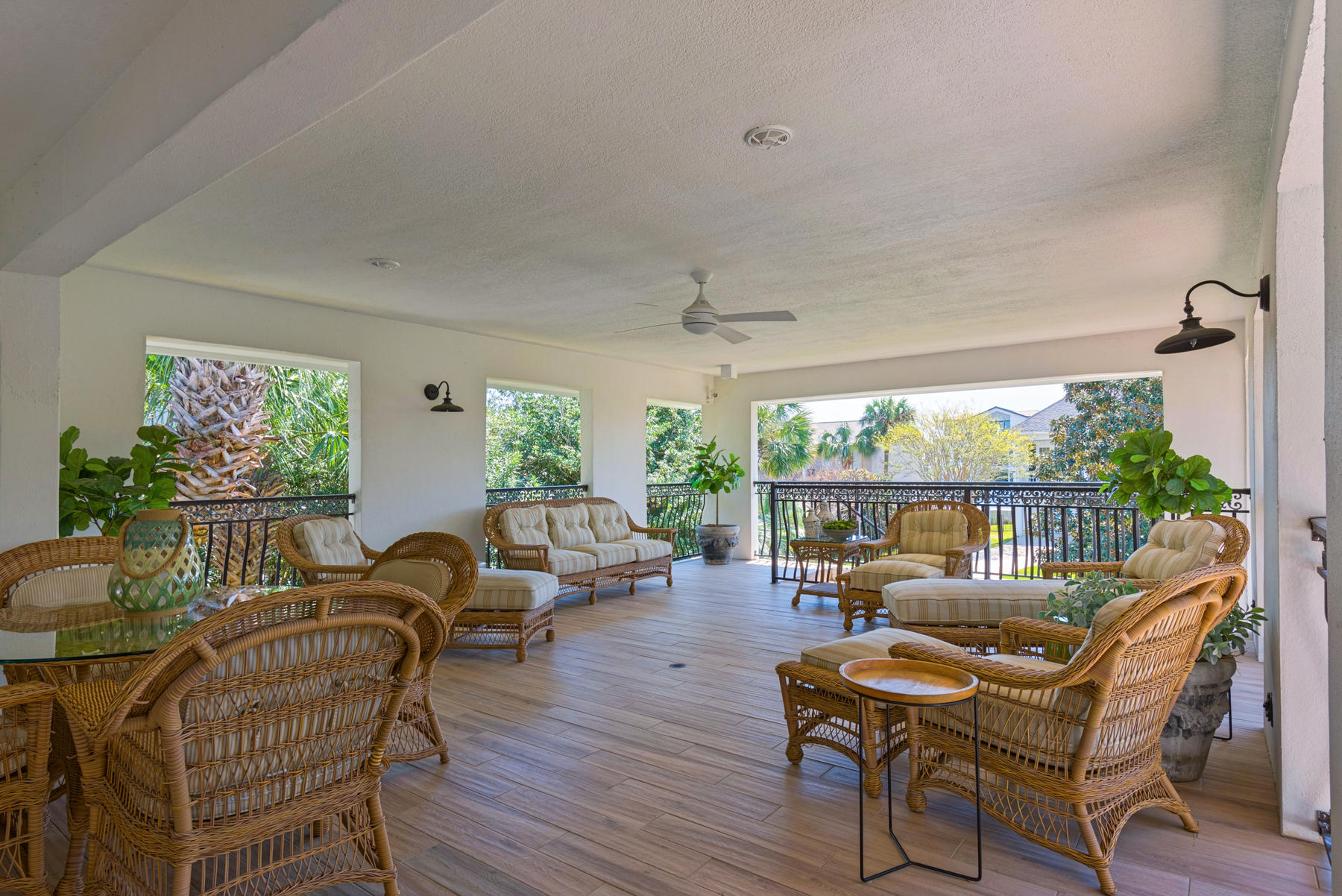HOLIDAY ISLE - Residential