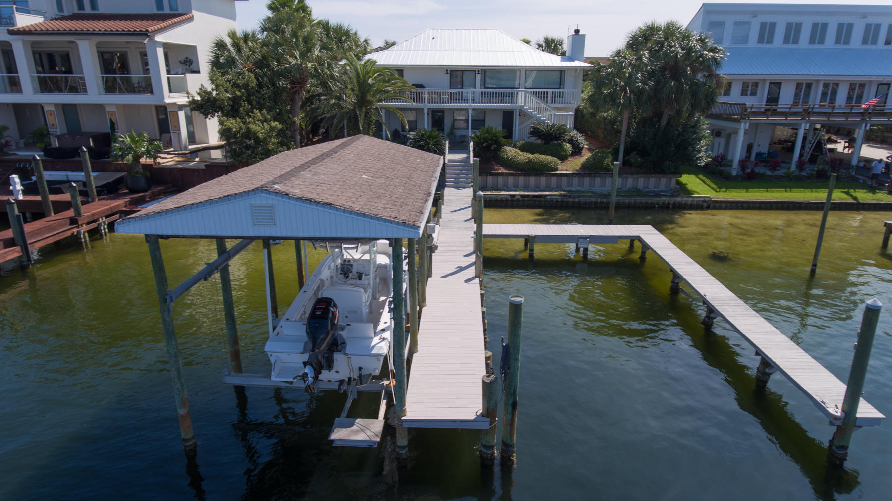 HOLIDAY ISLE - Residential