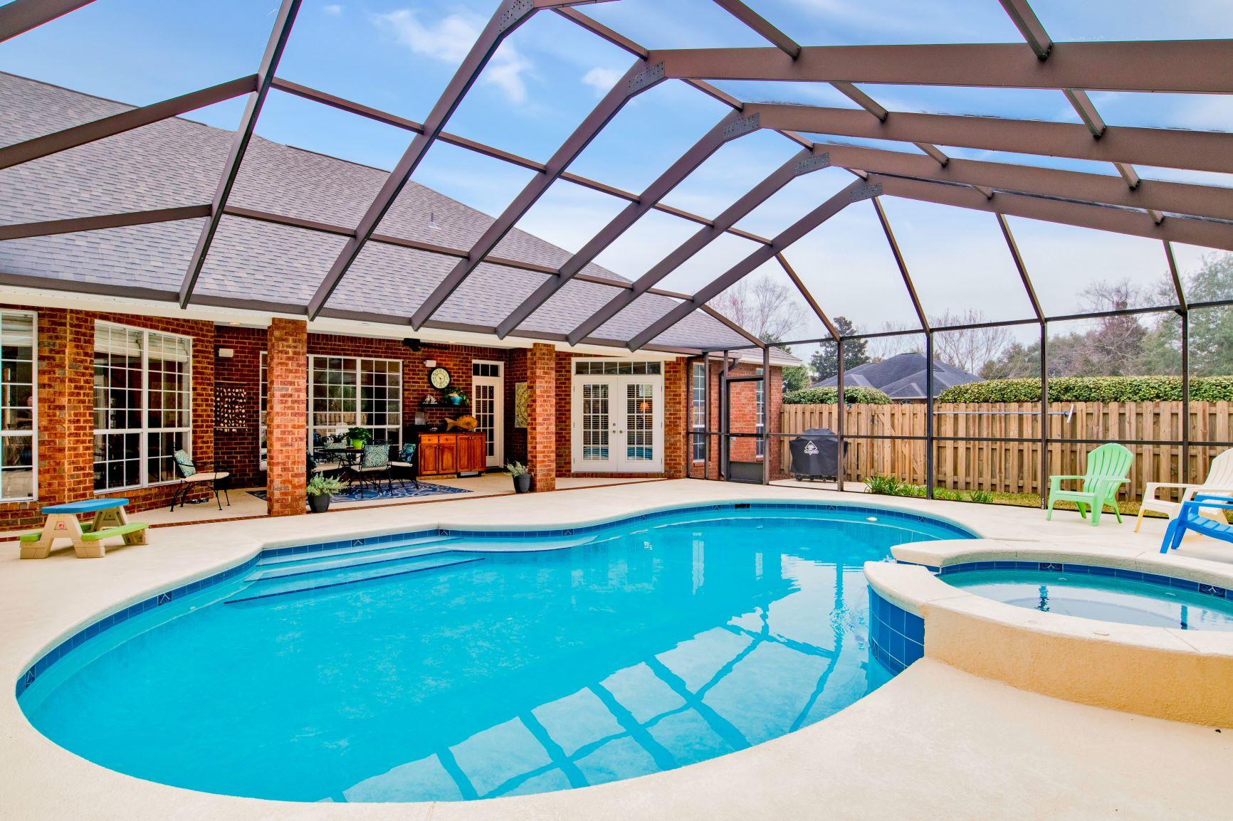 GRAND POINTE - Residential