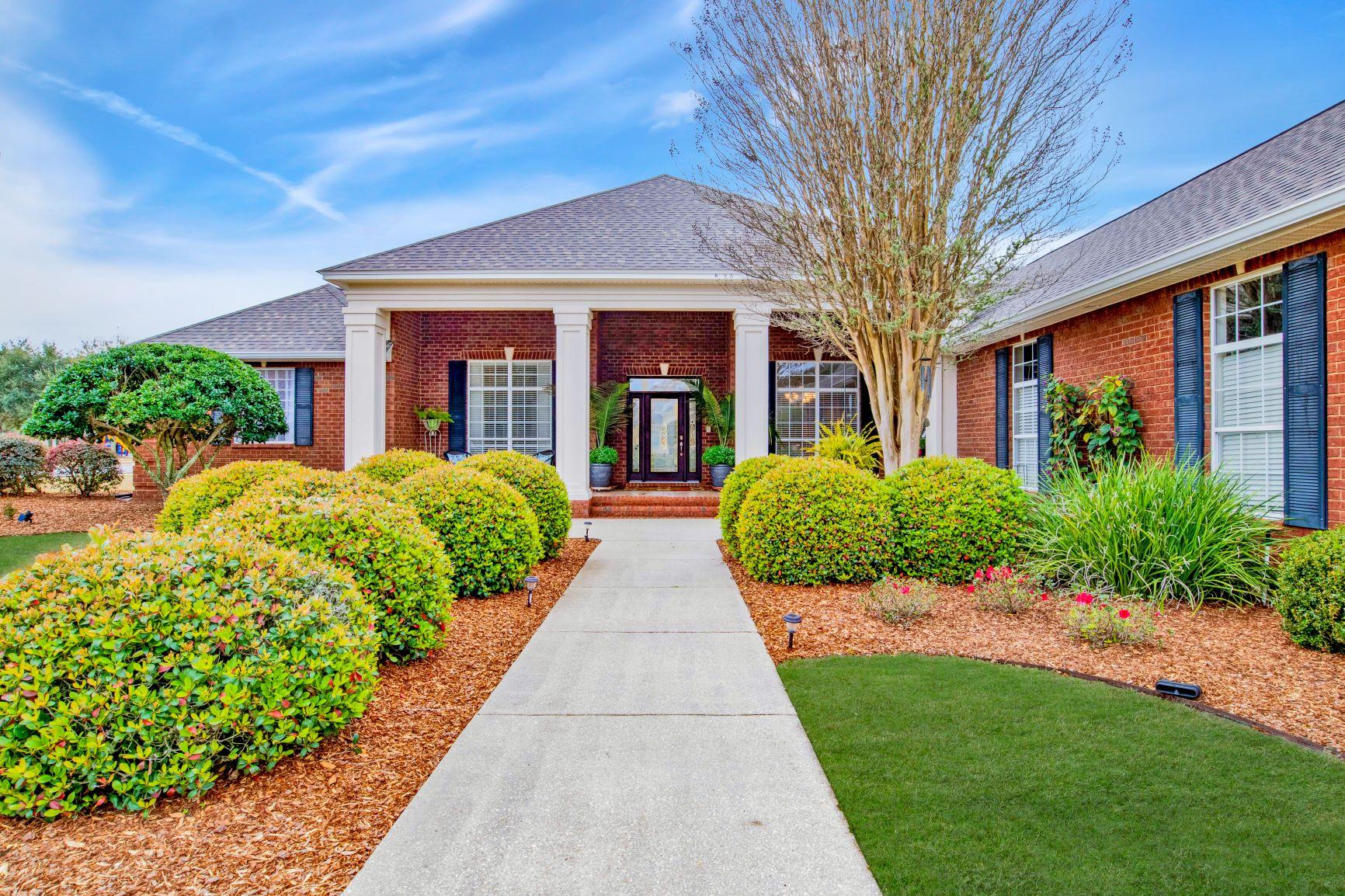 GRAND POINTE - Residential