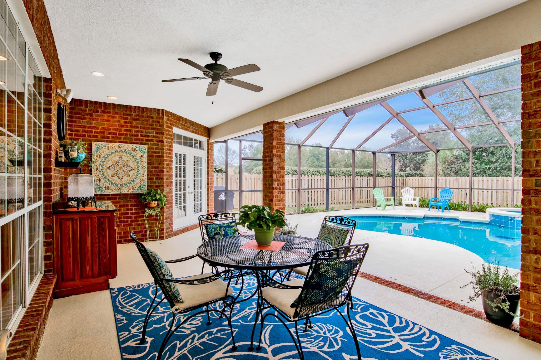 GRAND POINTE - Residential