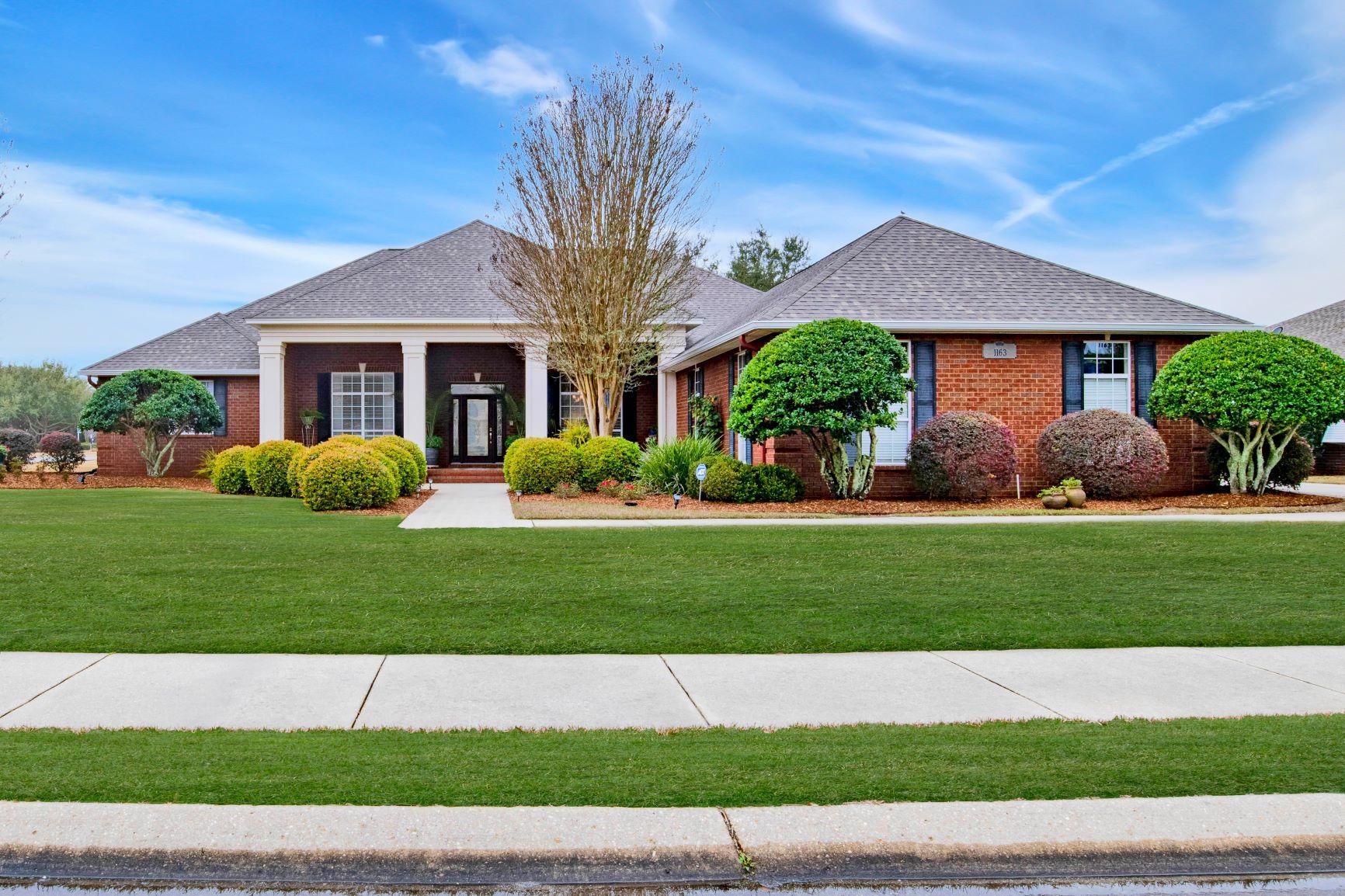 GRAND POINTE - Residential