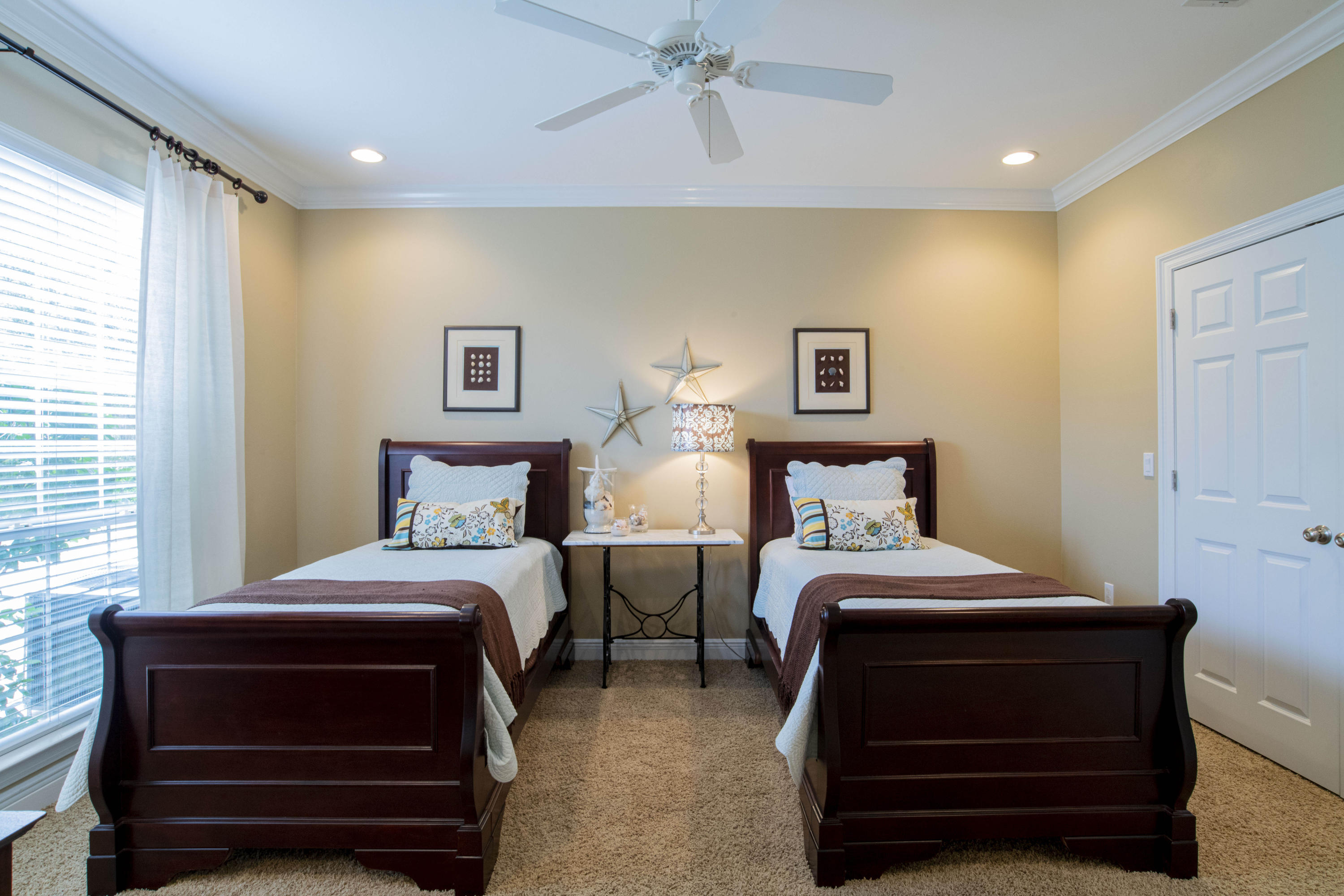 GRAND POINTE - Residential