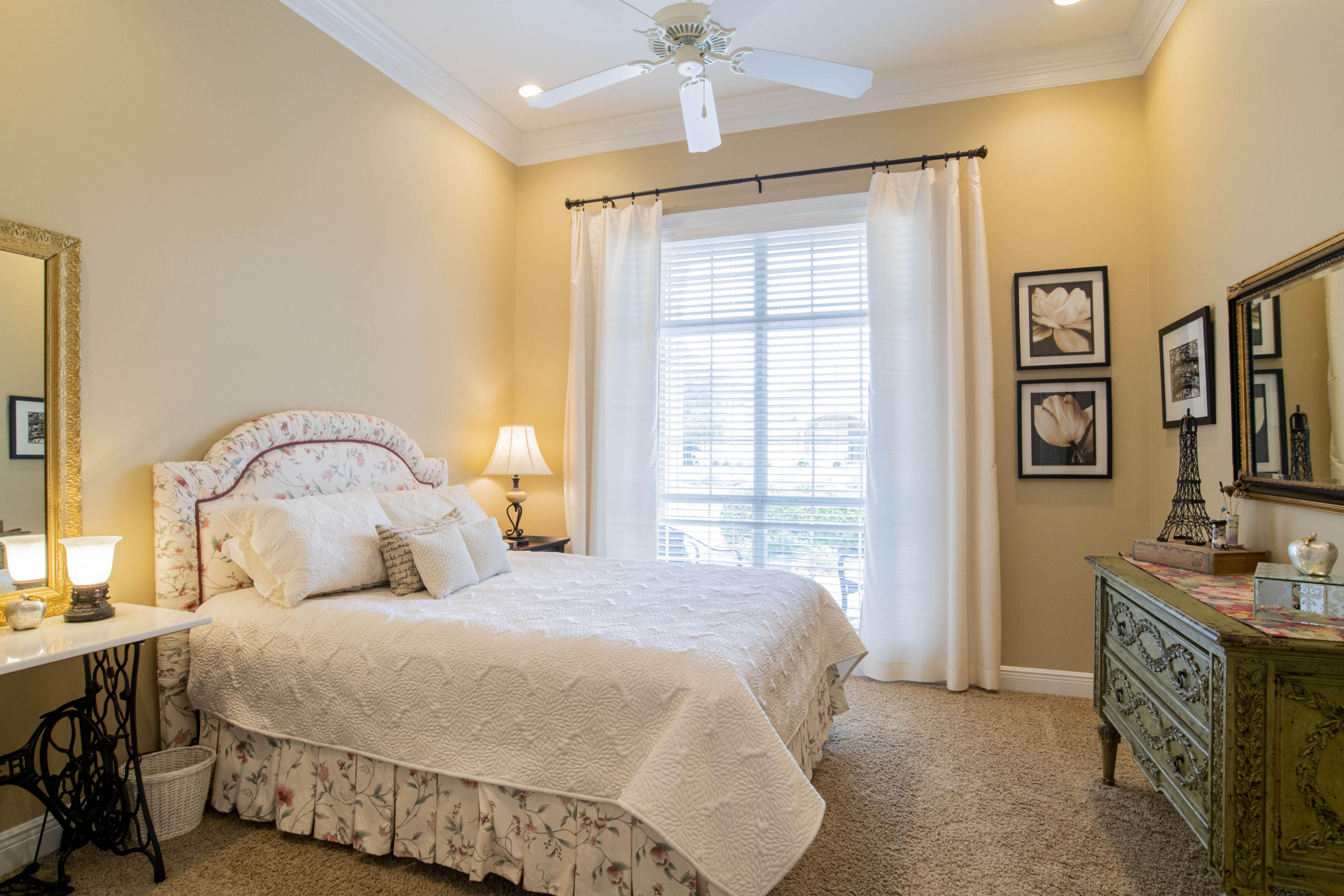 GRAND POINTE - Residential