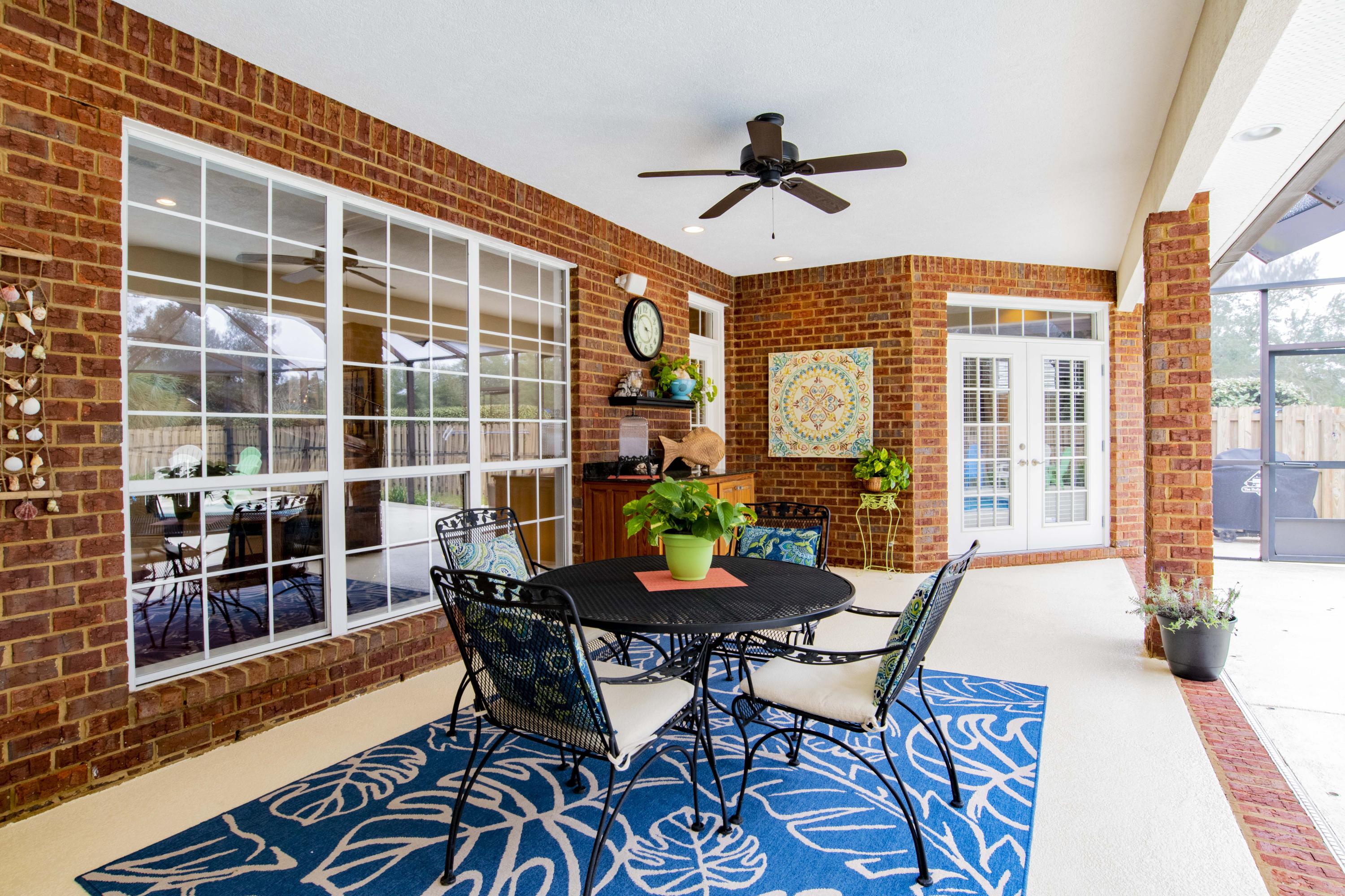 GRAND POINTE - Residential