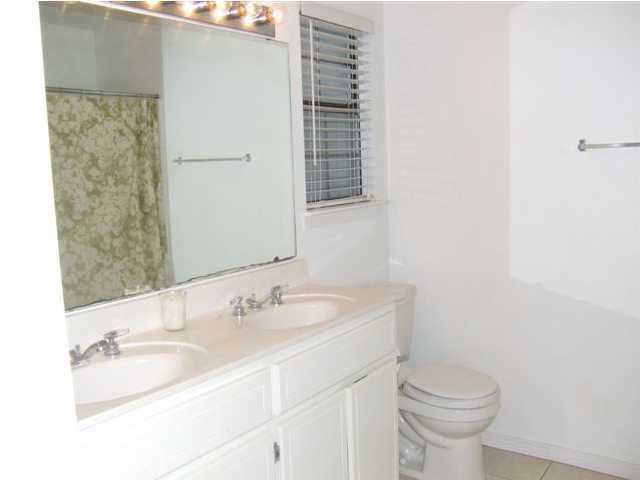 LIVE OAK MANORS - Residential Lease