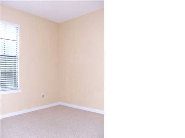 LIVE OAK MANORS - Residential Lease