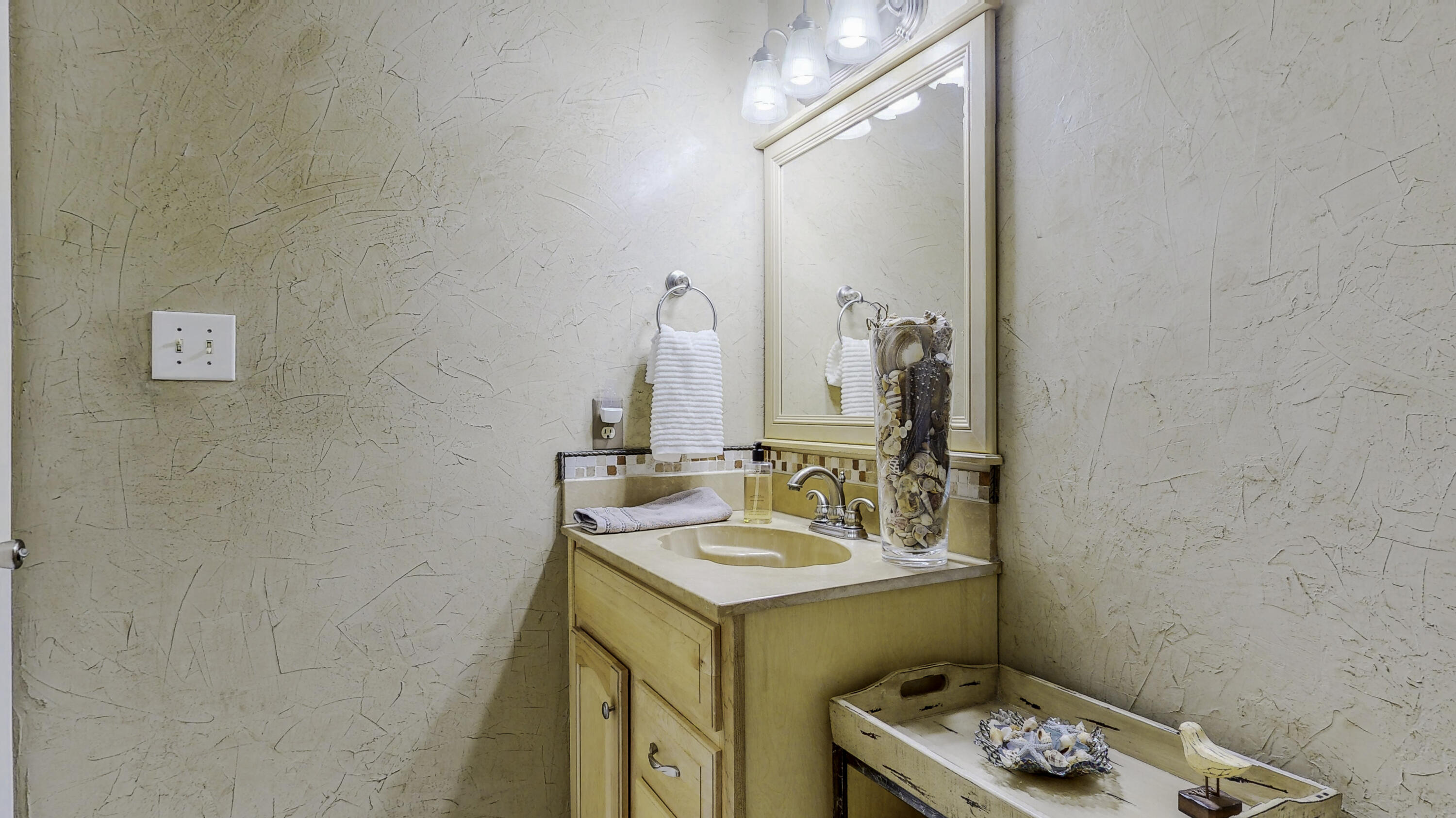 PALM ESTATES UNIT 2 - Residential