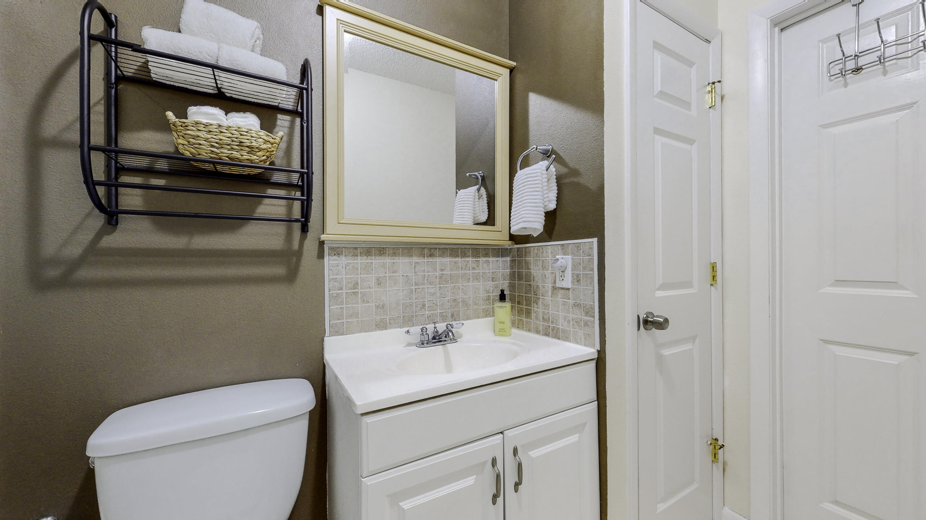 PALM ESTATES UNIT 2 - Residential