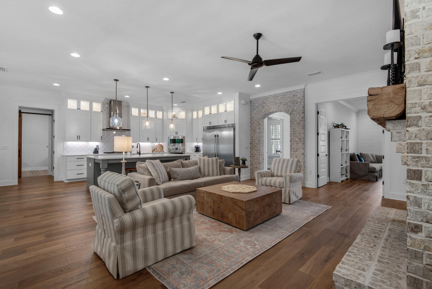 HUNTERS RUN S/D - Residential