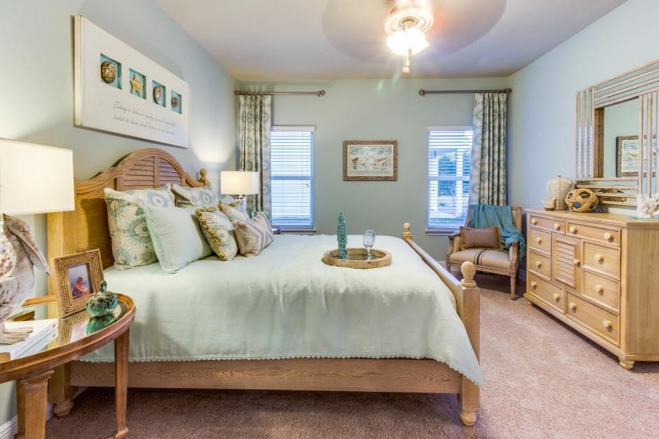 TRANQUILITY BY THE BAY - Residential