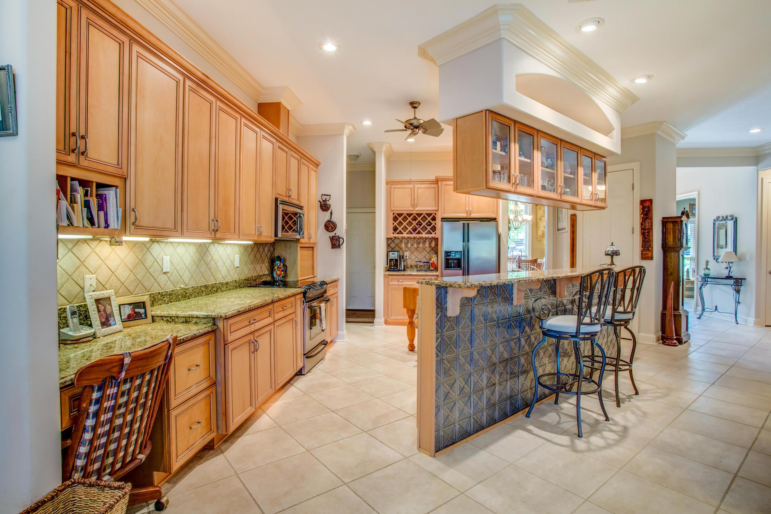 EMERALD LAKES PH 3 - Residential