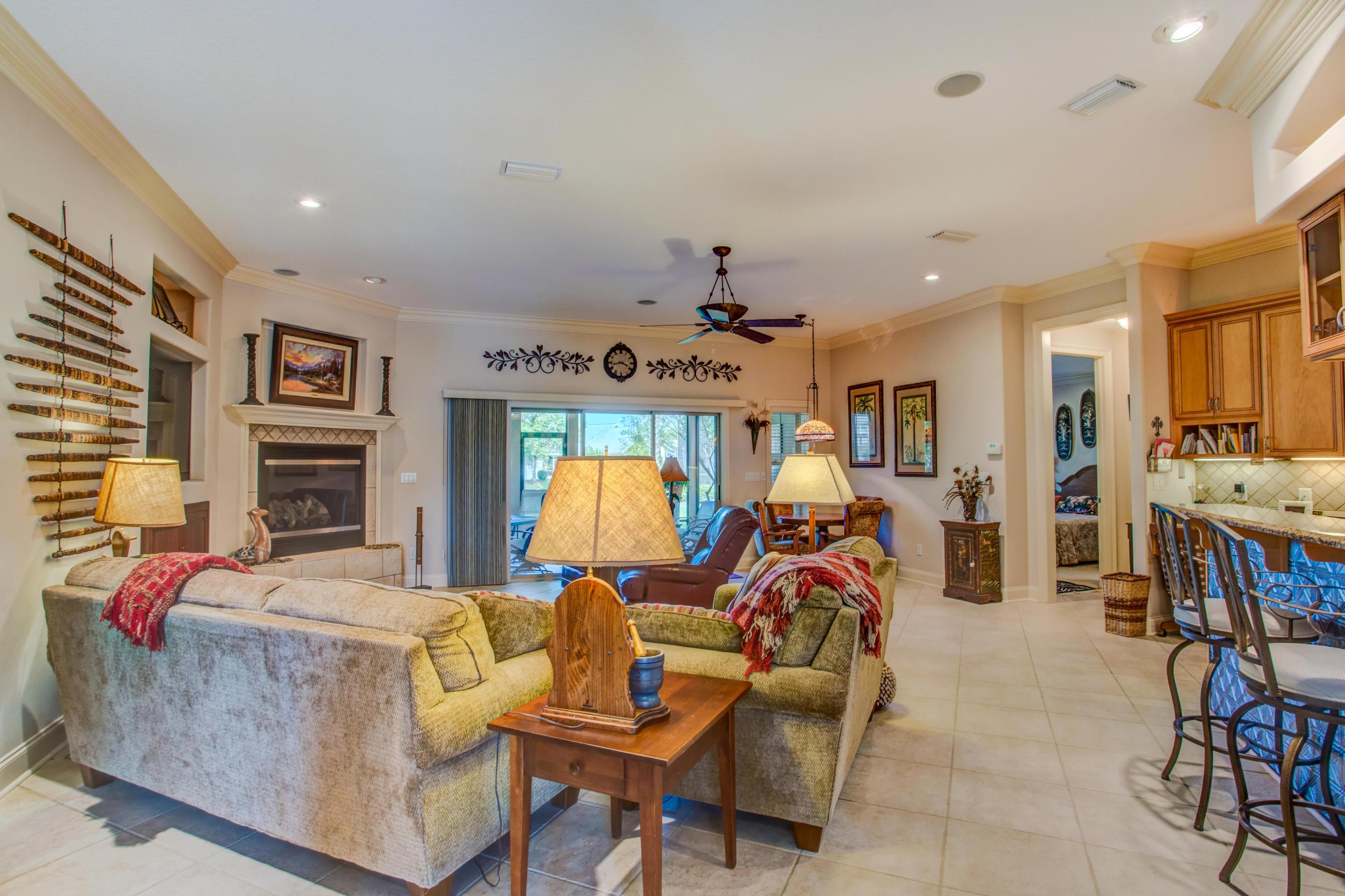 EMERALD LAKES PH 3 - Residential