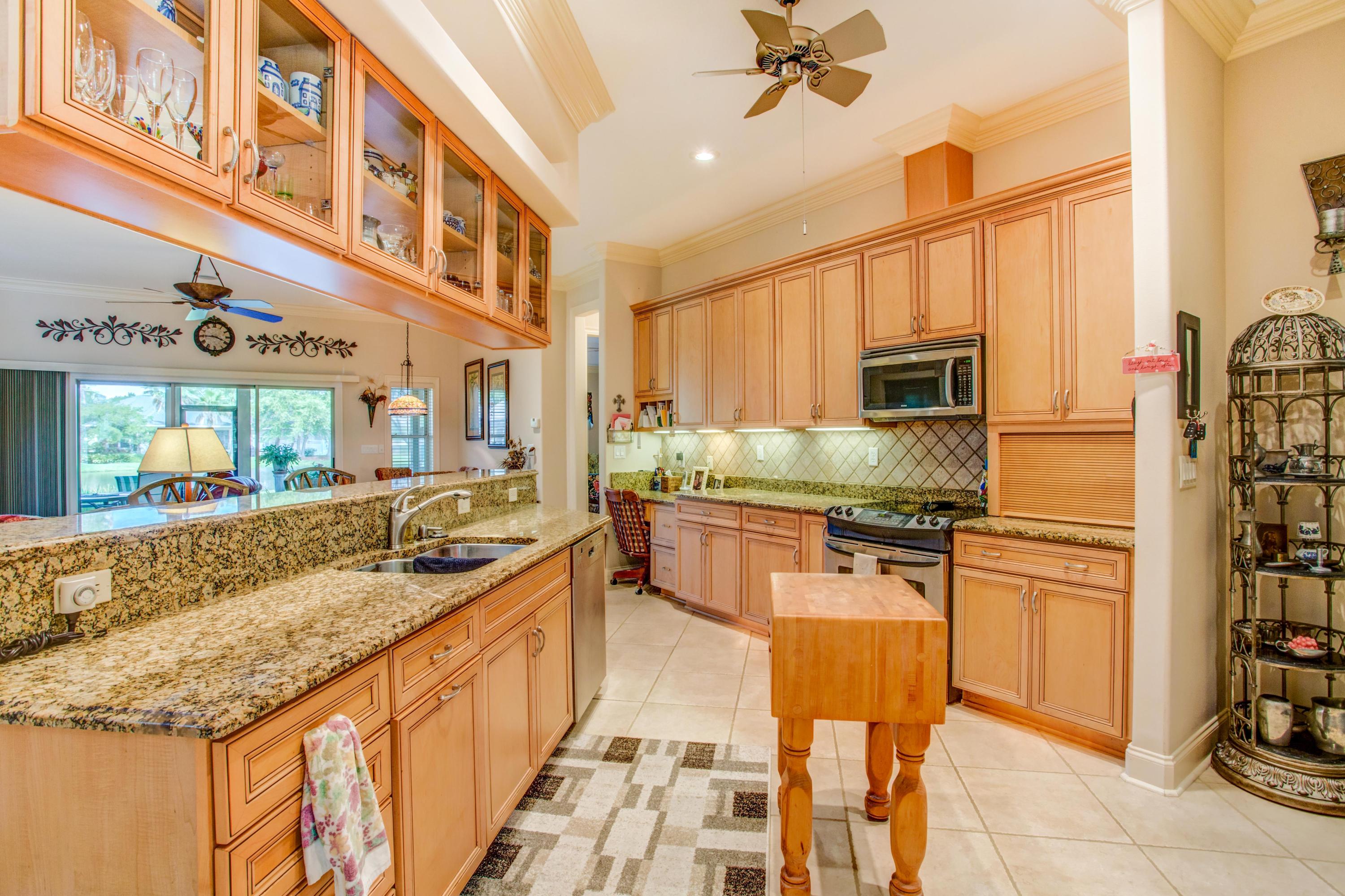 EMERALD LAKES PH 3 - Residential