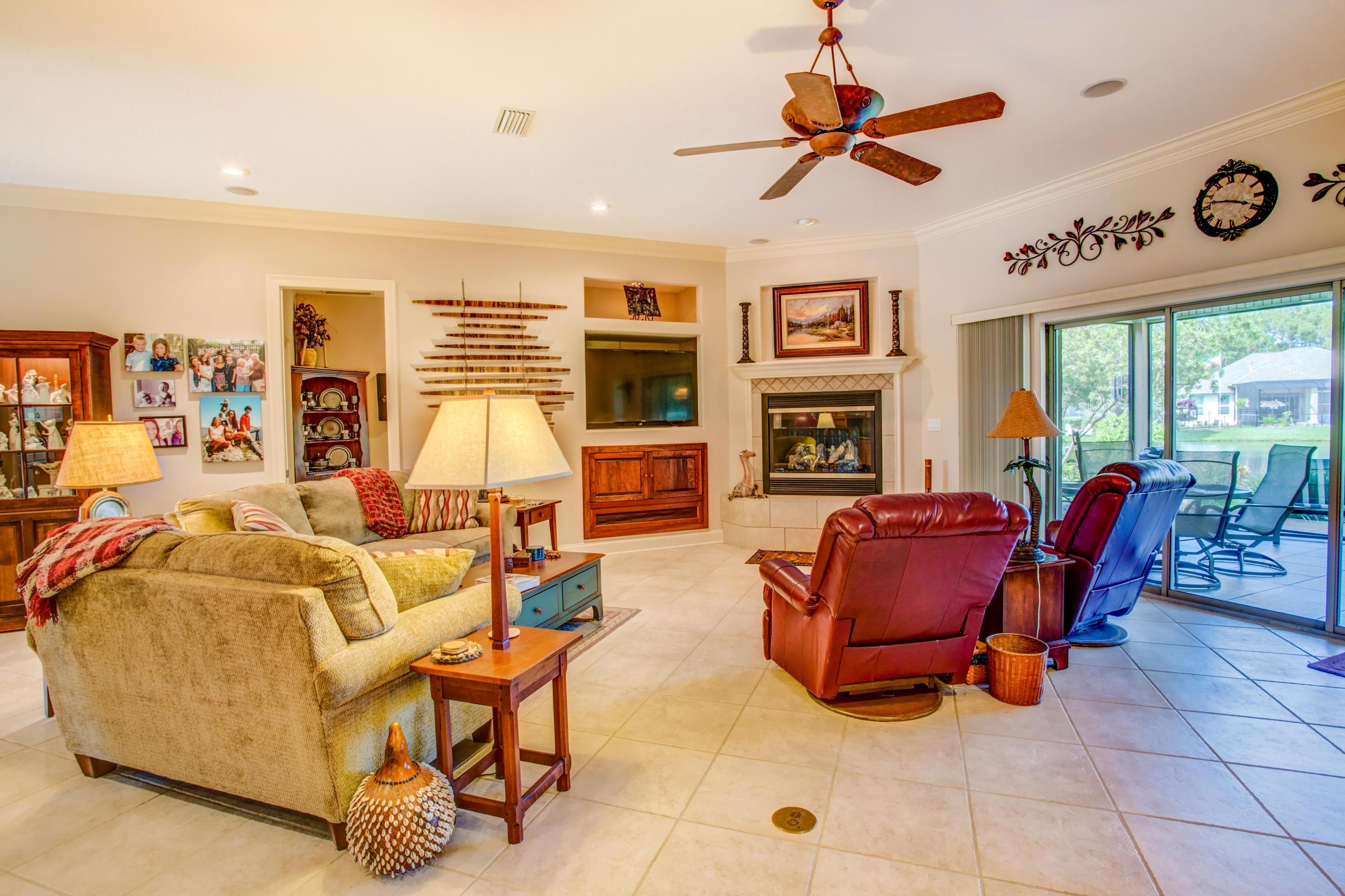 EMERALD LAKES PH 3 - Residential