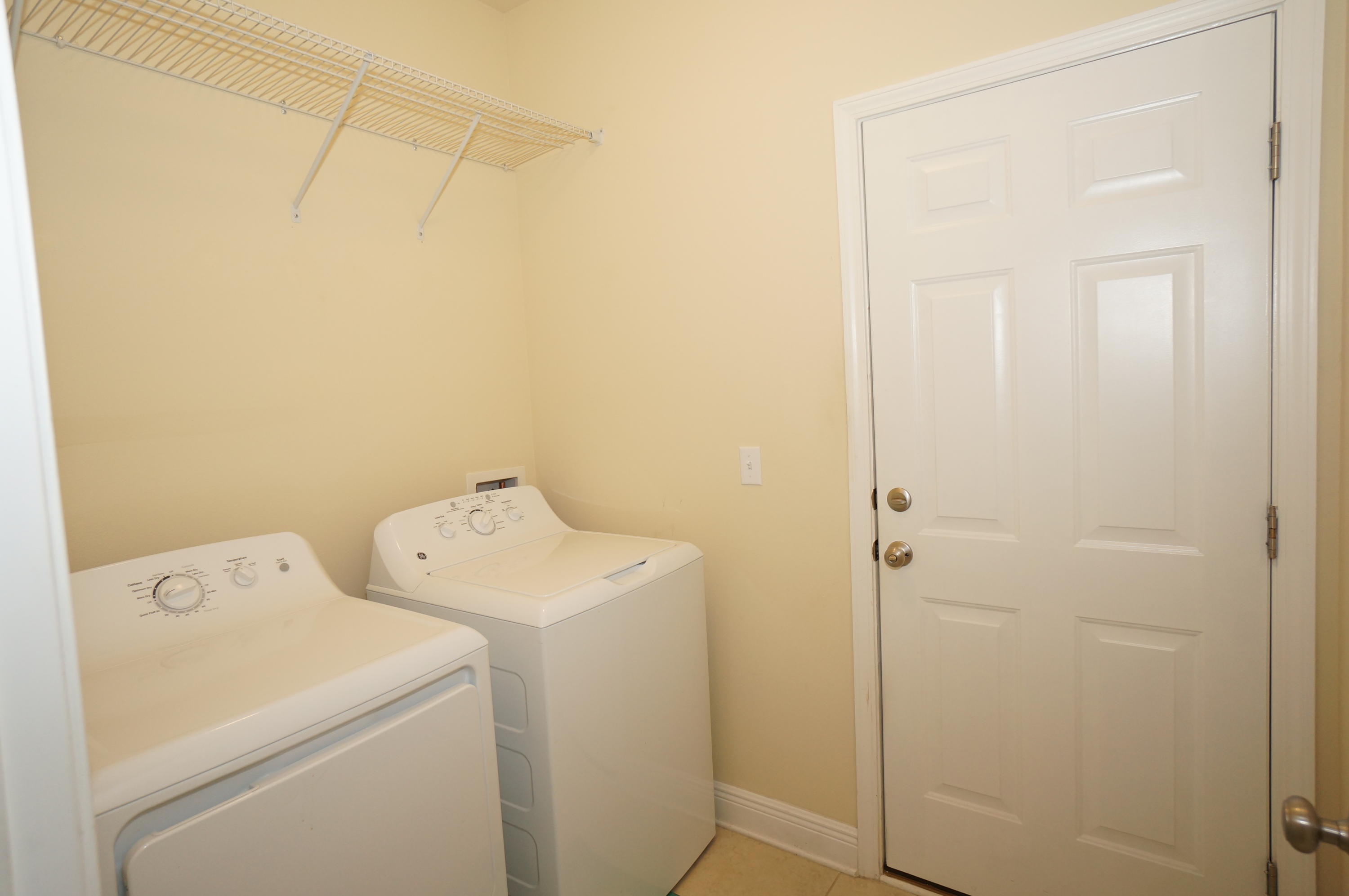 Driftwood Estates - Residential Lease