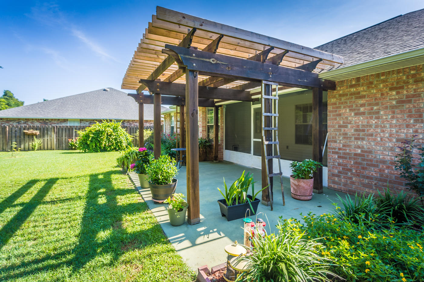 LEE FARMS PH I - Residential