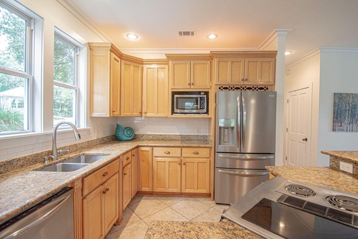 SEABREEZE EAST - Residential