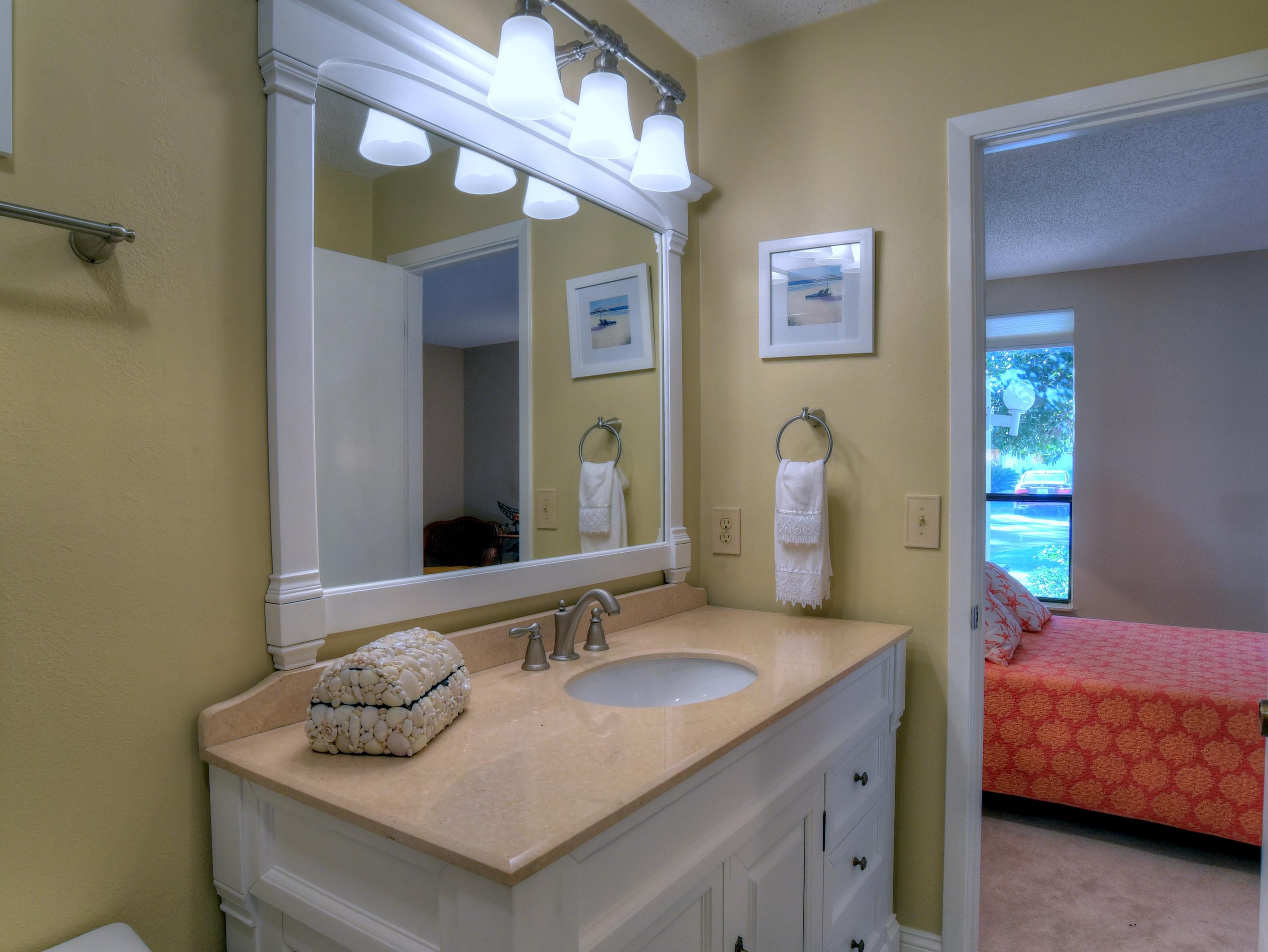 LINKSIDE VILLAGE UNIT 1 - Residential