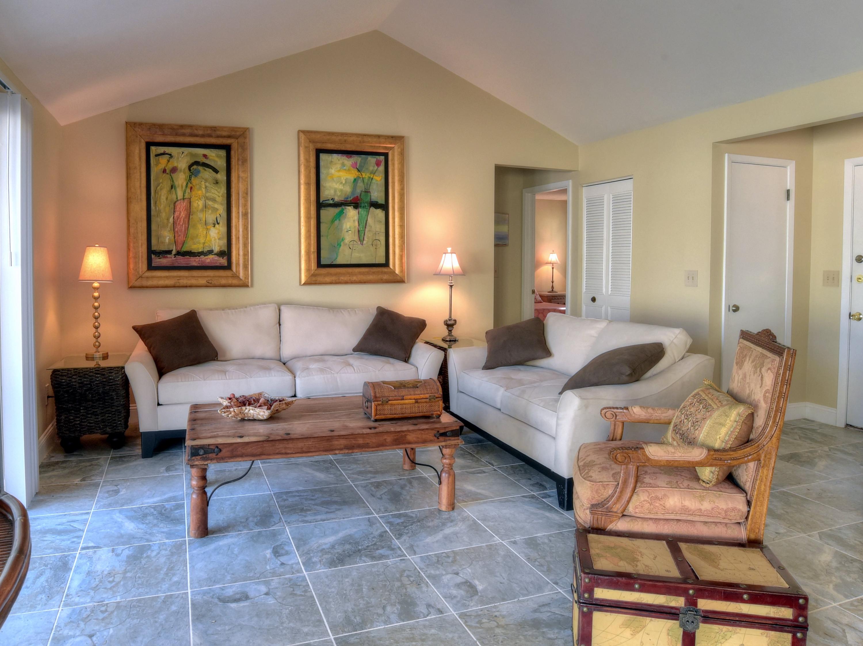 LINKSIDE VILLAGE UNIT 1 - Residential