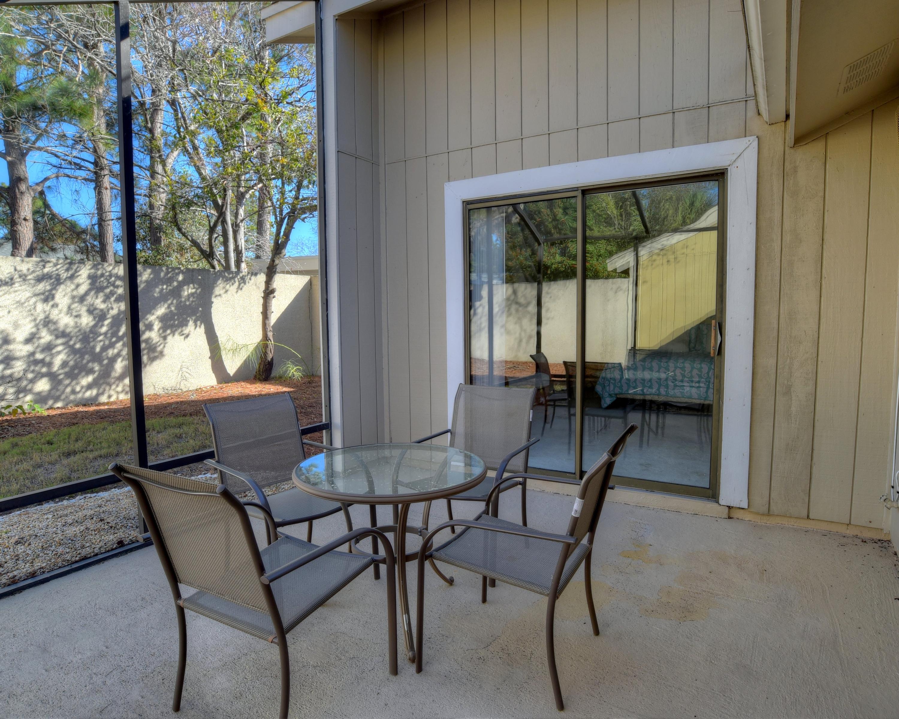 LINKSIDE VILLAGE UNIT 1 - Residential