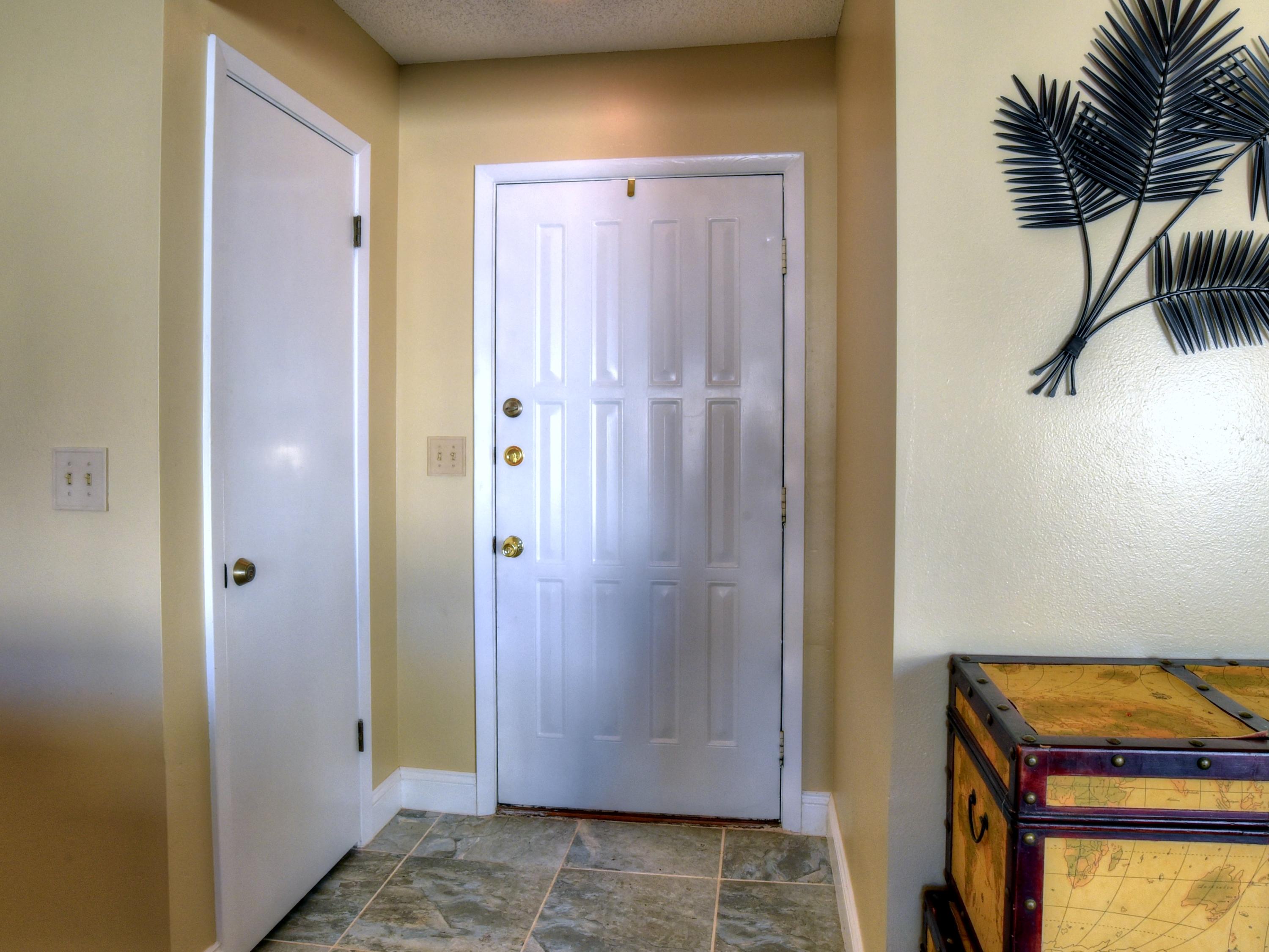 LINKSIDE VILLAGE UNIT 1 - Residential