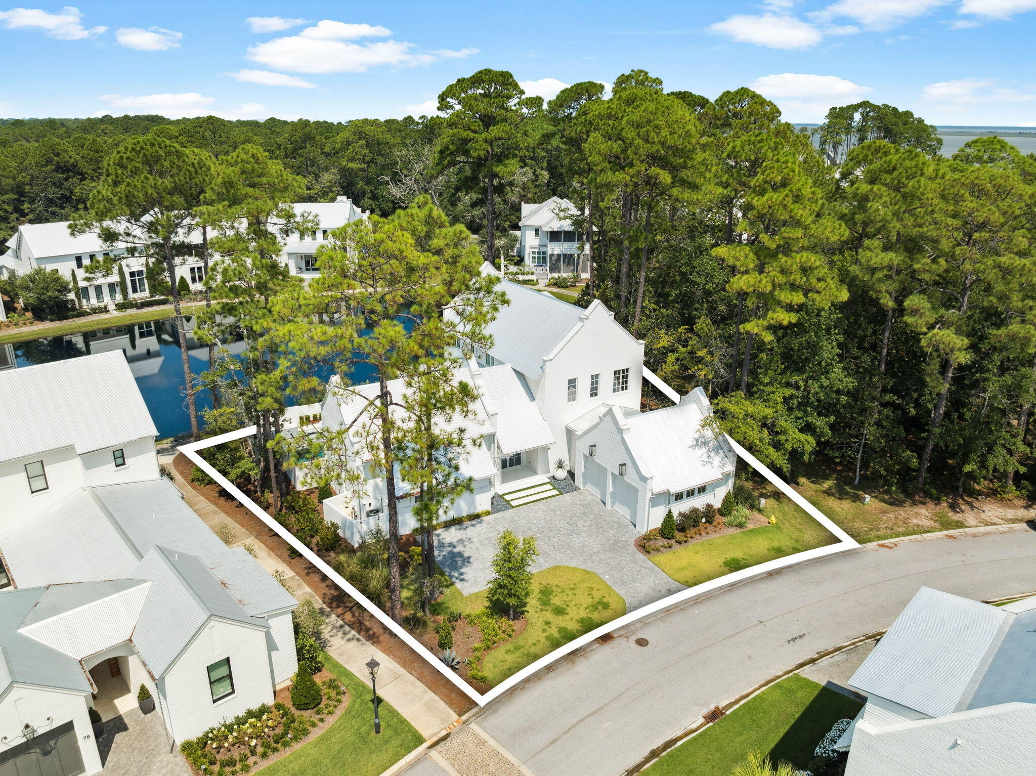 CHURCHILL OAKS - Residential