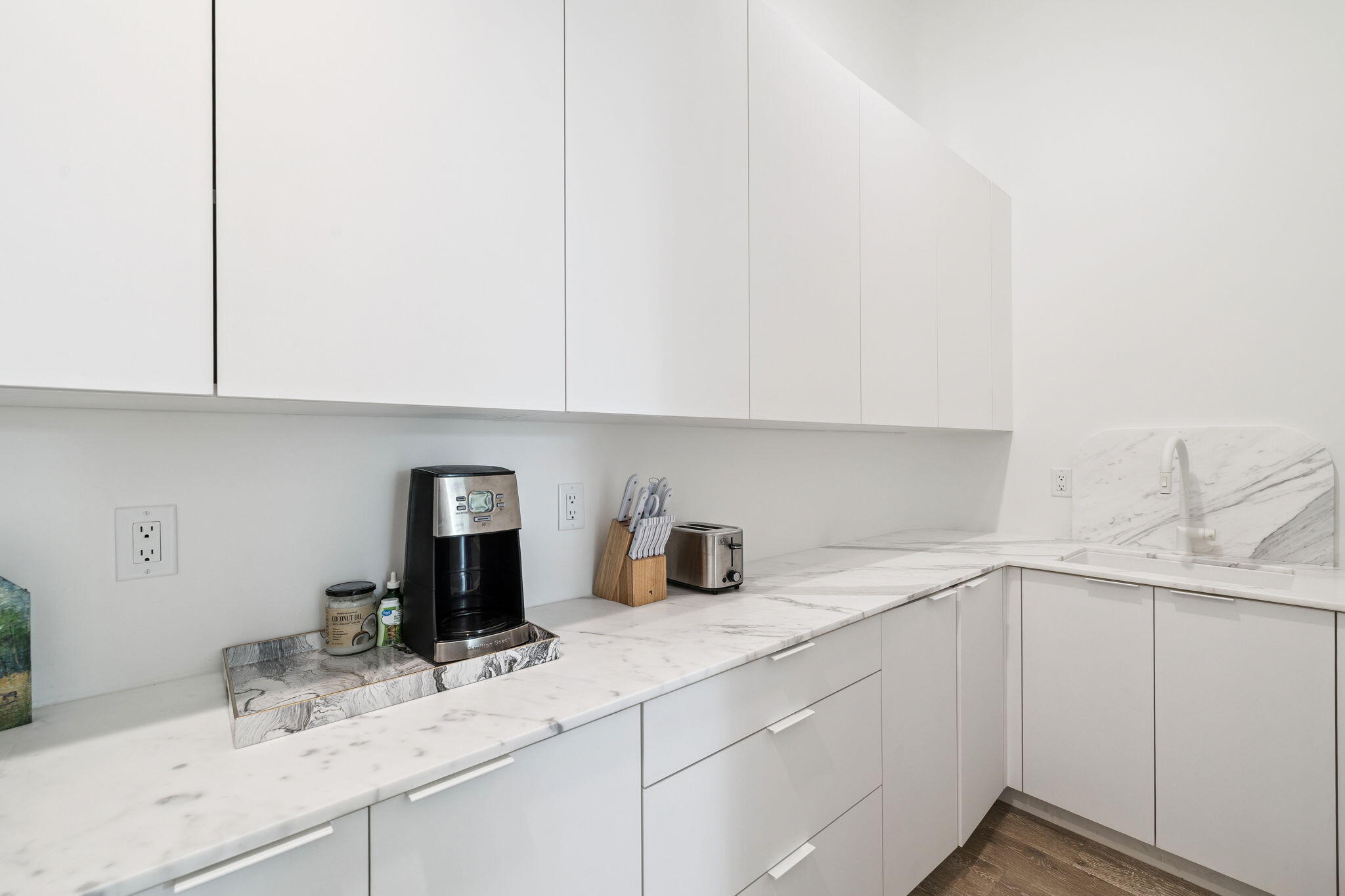 CHURCHILL OAKS - Residential