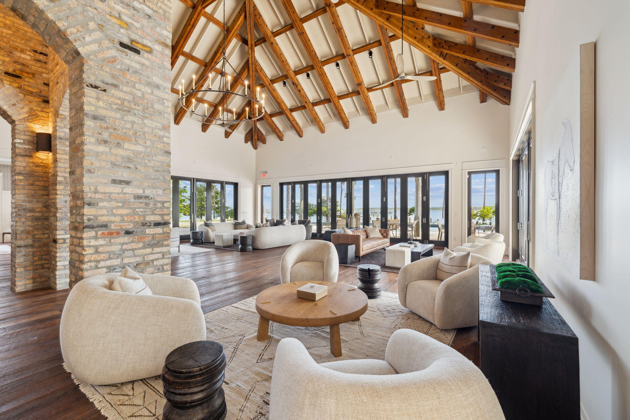 CHURCHILL OAKS - Residential