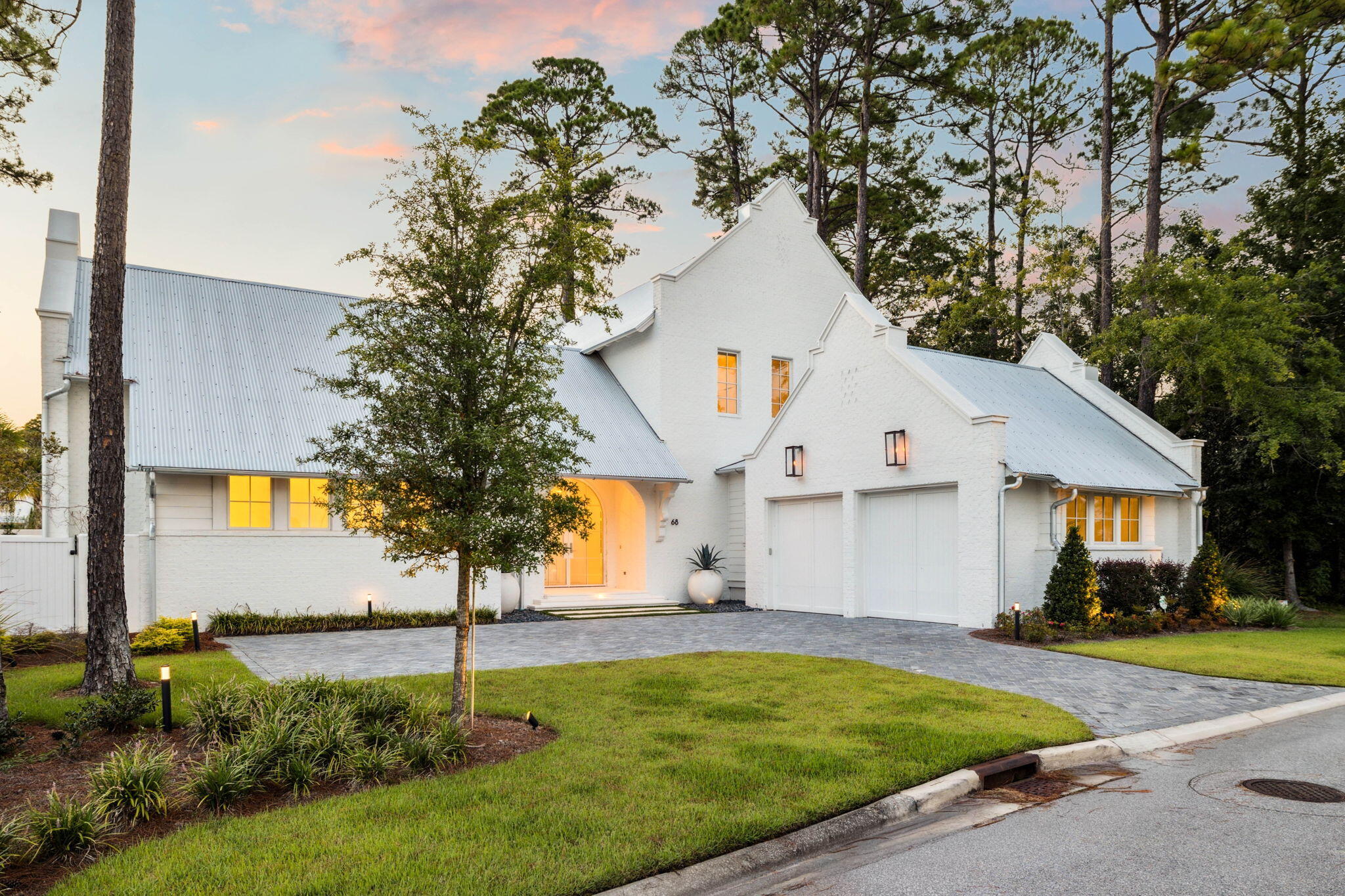 CHURCHILL OAKS - Residential