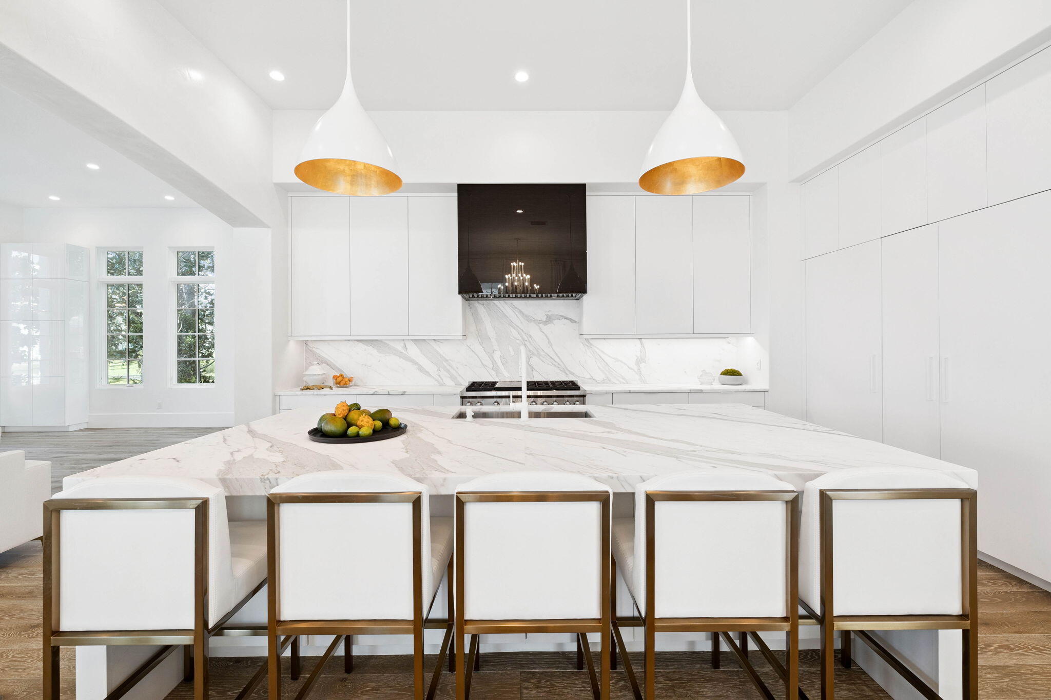 CHURCHILL OAKS - Residential