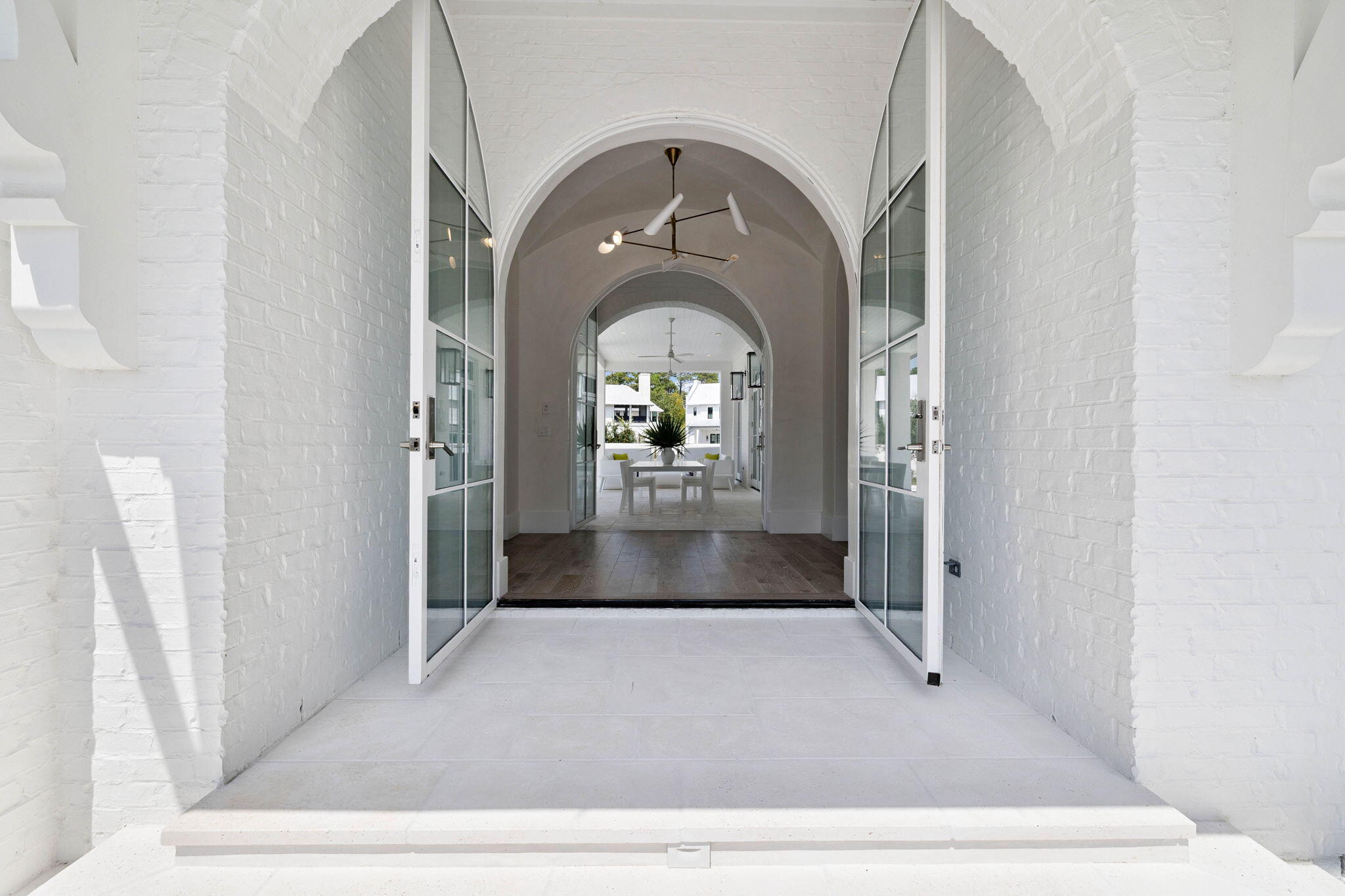 CHURCHILL OAKS - Residential